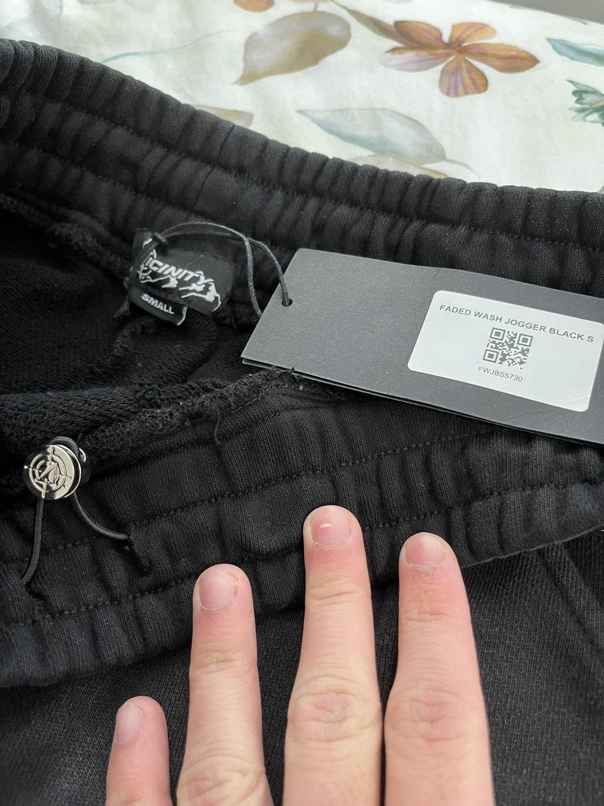 Other Vicinity Faded Black Sweatpants Size US 32 / EU 48 - 3 Thumbnail
