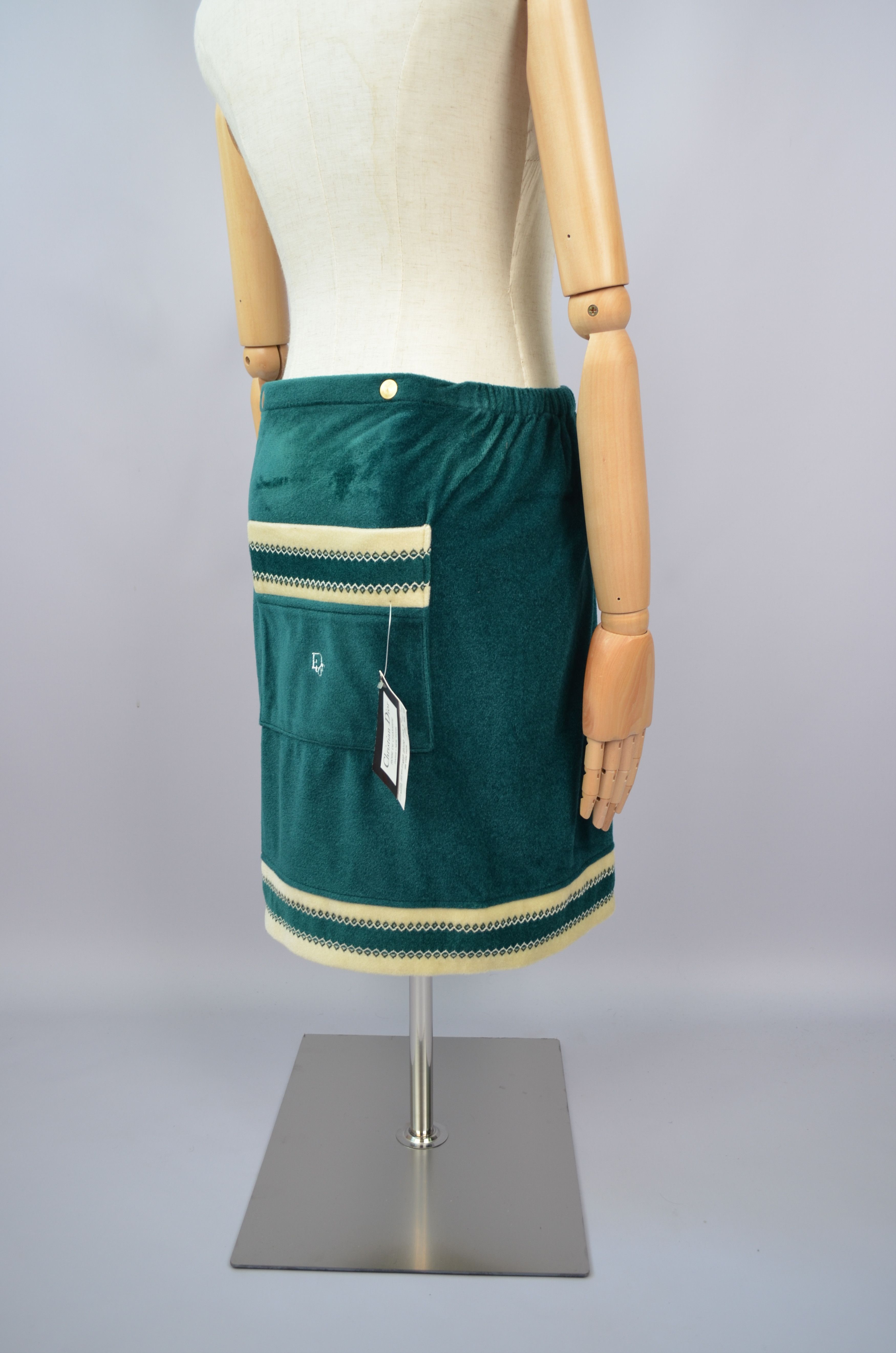 Christian Dior Monsieur × Designer × Dior Christian Dior Robe De Chambre Logo Velvet Wrap Skirt OS Size 28" / US 6 / IT 42 - 13 Thumbnail