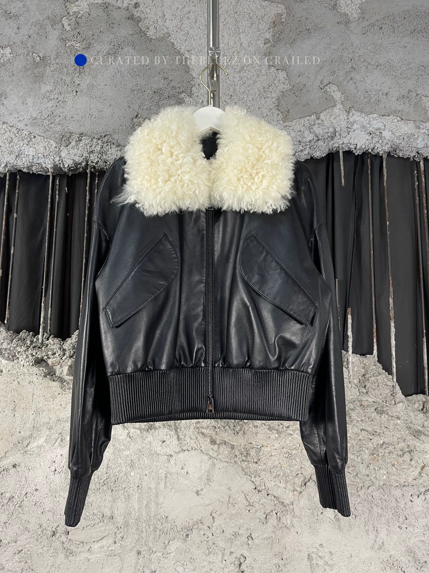 Porter Black Shearling Jacket in Size XS Size US XS / EU 42 / 0 - 1 Thumbnail