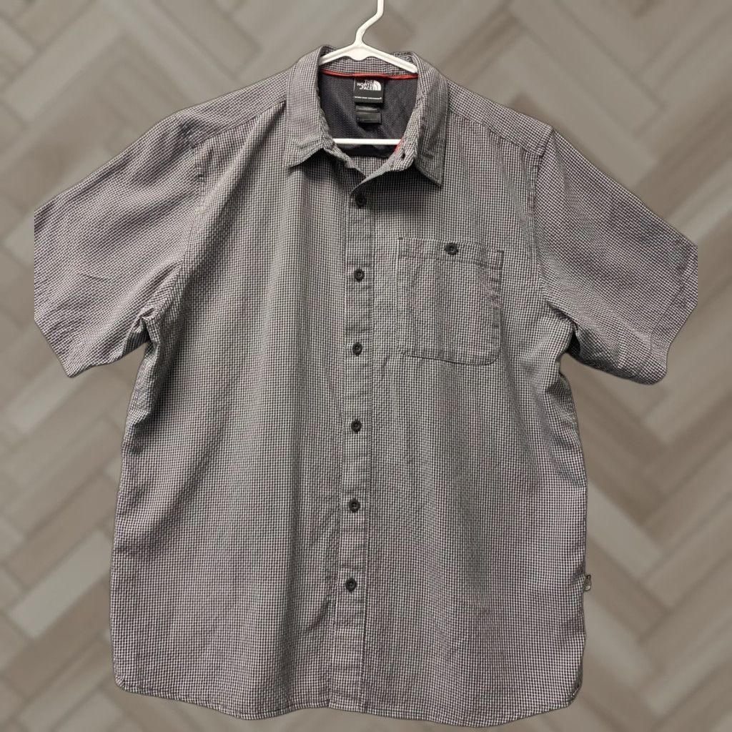 The North Face The North Face Check Button-Up Shirt Mens L Black White Outdoor Casual Size US L / EU 52-54 / 3 - 1 Thumbnail