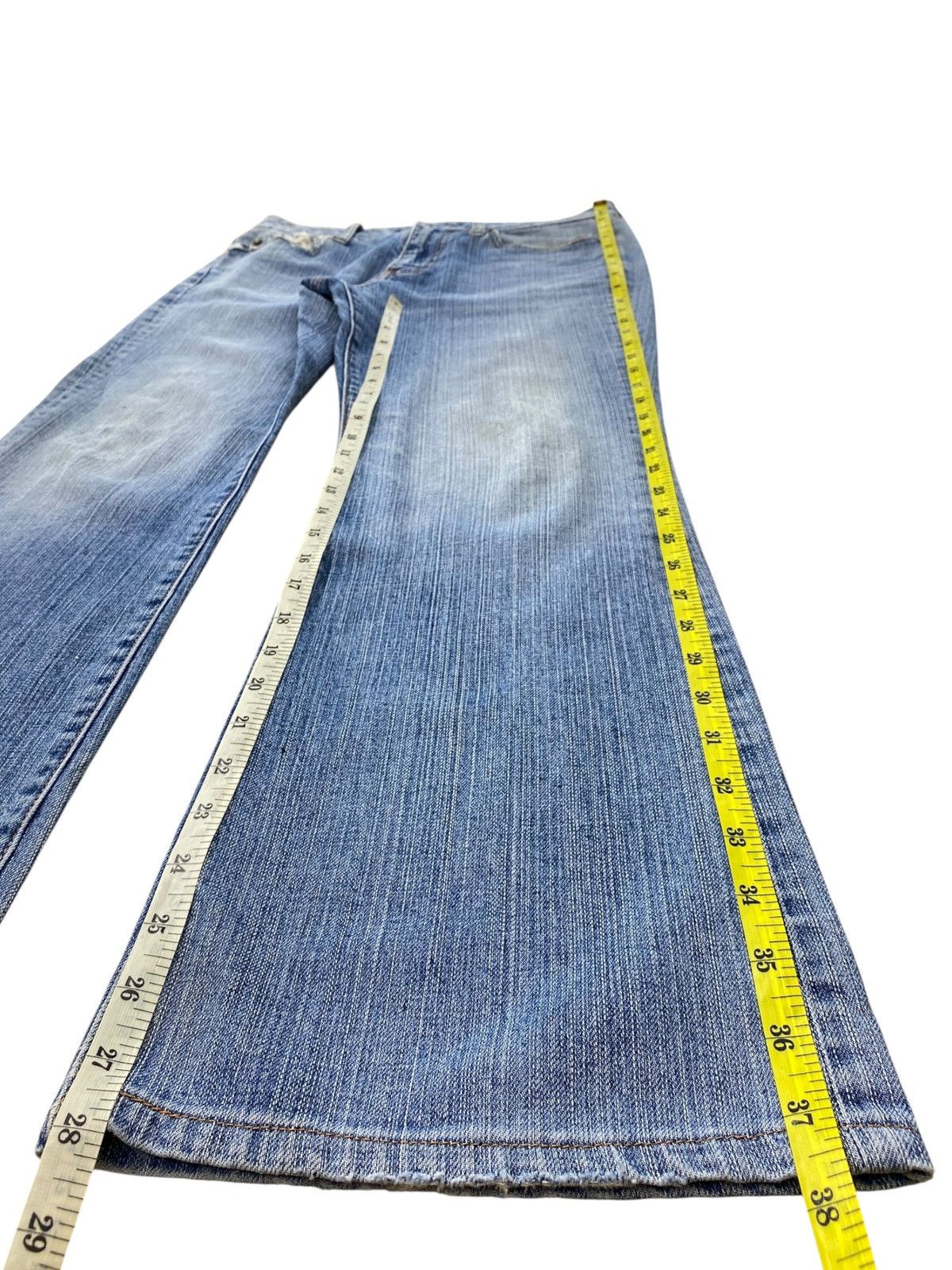Uniqlo UNIQLO Faded Blue Wash Style Flare Jeans Size US 30 / EU 46 - 11 Thumbnail