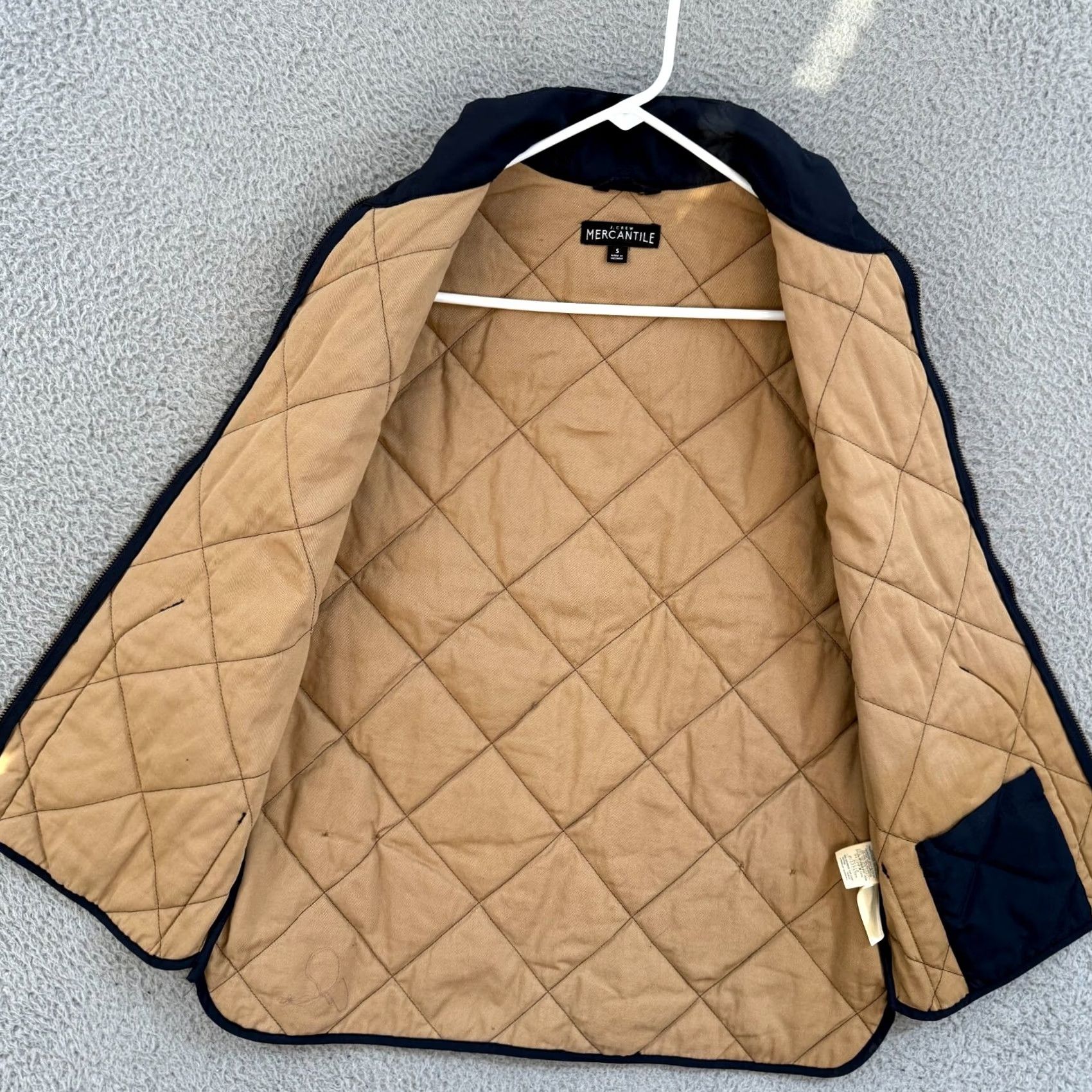 J.Crew VINTAGE? No. J. Crew Vest Women Small Navy Quilted Lightweight Full Zip Preppy Outdoor Size S / US 4 / IT 40 - 4 Thumbnail