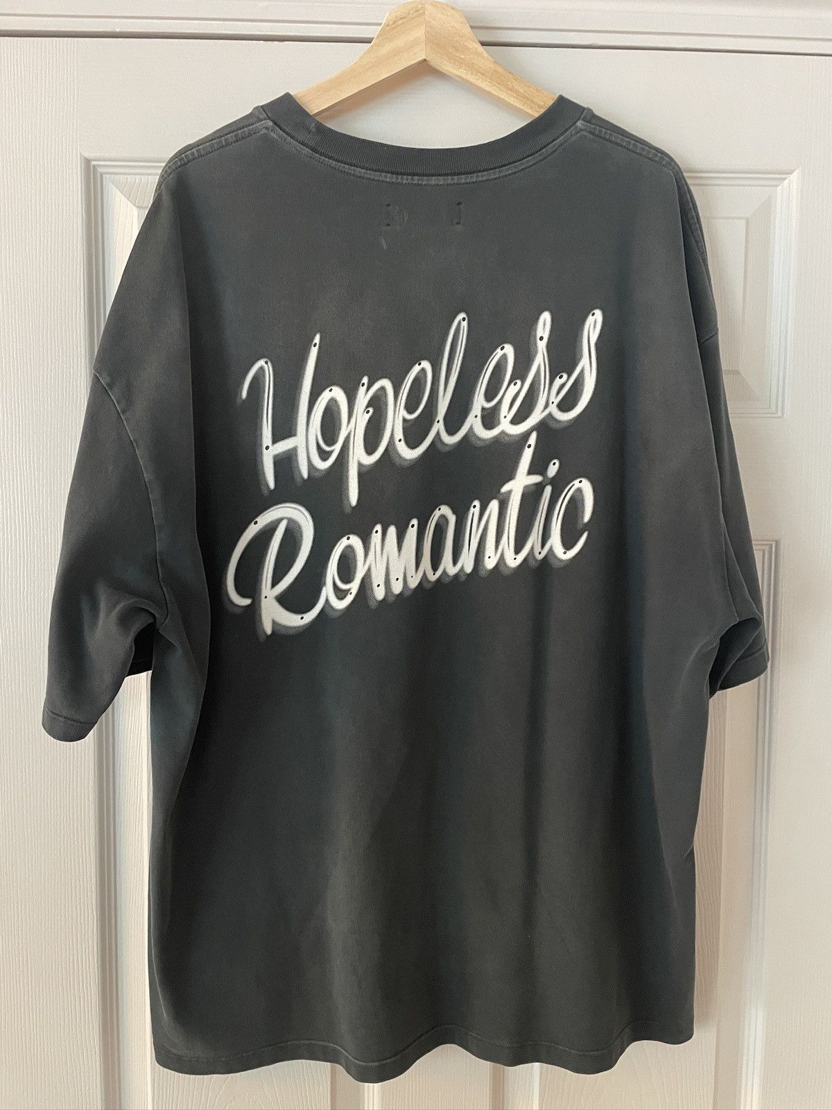 Amiri Amiri Hopeless Romantic Graphic tee Size US L / EU 52-54 / 3 - 6 Thumbnail