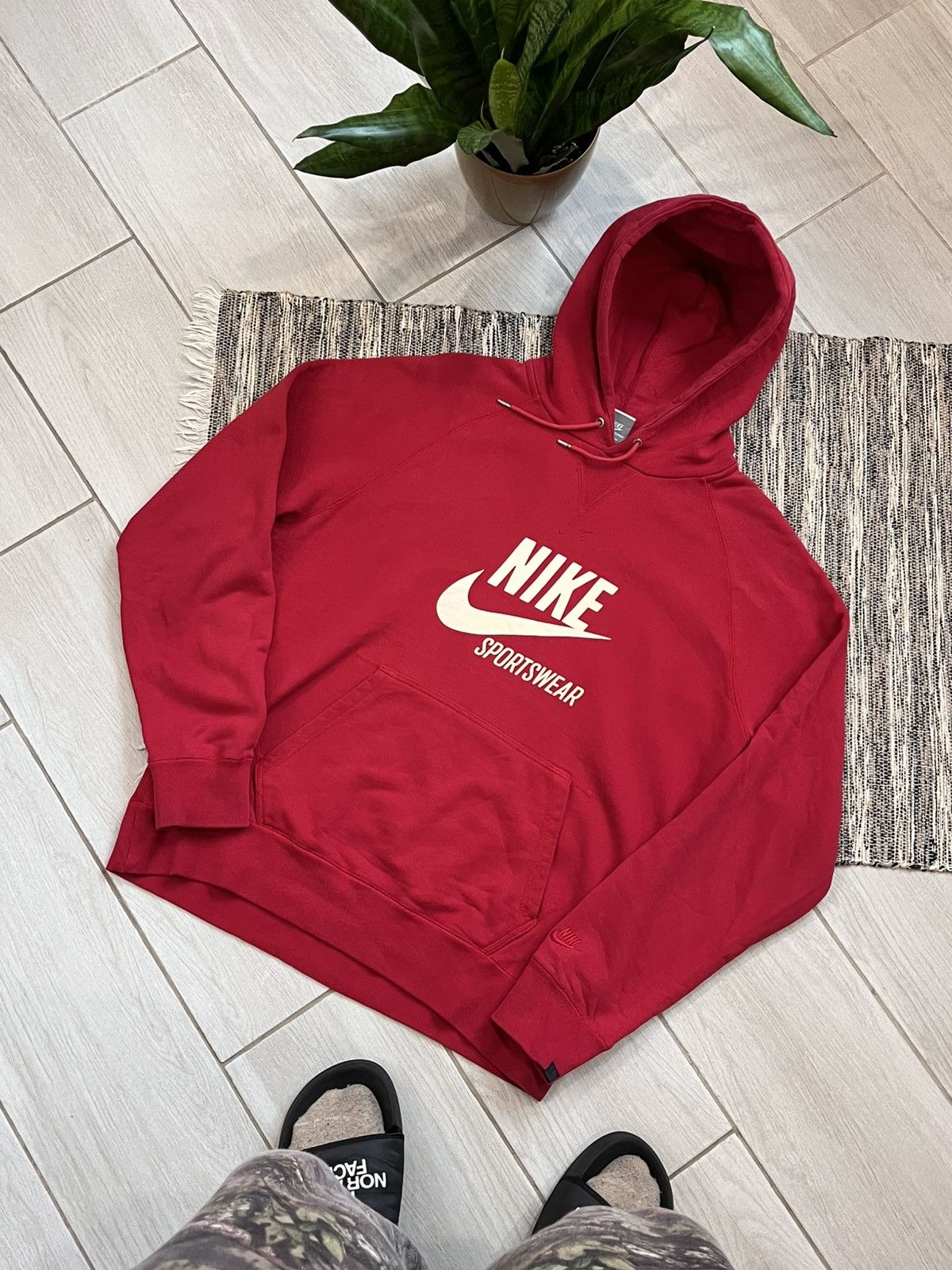 Nike × Vintage Vintage Nike Sportswear Hoodie red blank logo sweatshirt Size US L / EU 52-54 / 3 - 1 Thumbnail