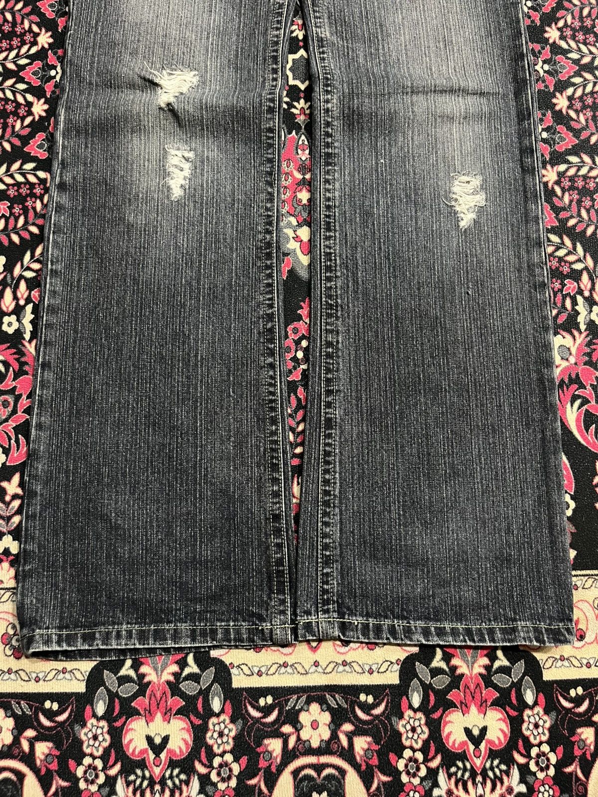 Japanese Brand Japanese Brand Wavelist Dark Washed Distressed Studded Jeans Size US 32 / EU 48 - 8 Thumbnail