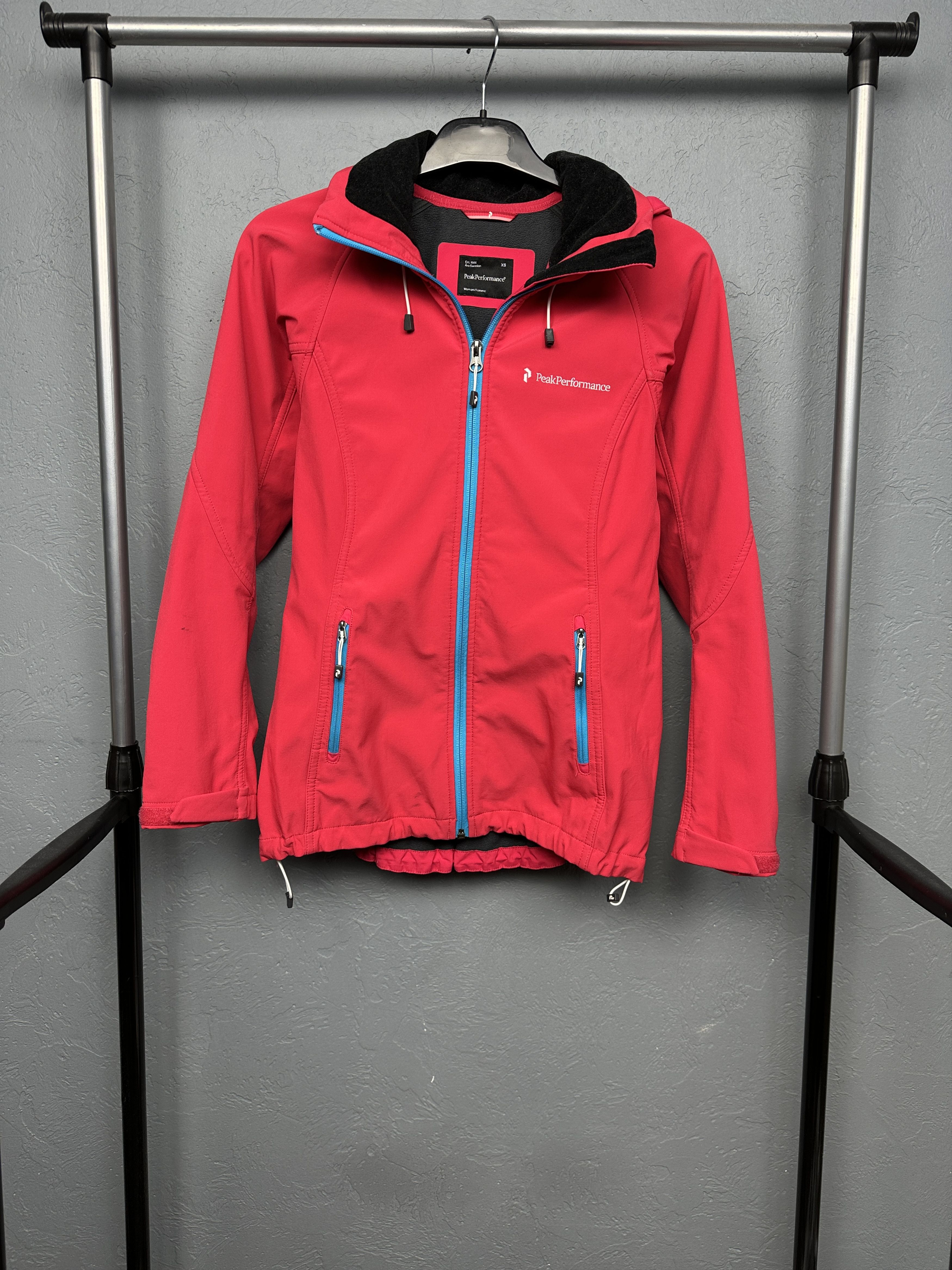 Peak Performance Peak Performance Womens Ski Snowboard Softshell Jacket Size XS / US 0-2 / IT 36-38 - 1 Thumbnail