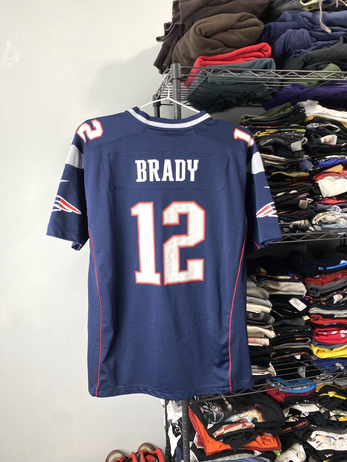 NFL Vintage Nike tee NFL Patriots 12 Brady Jersey T Shirt Size US L / EU 52-54 / 3 - 2 Thumbnail