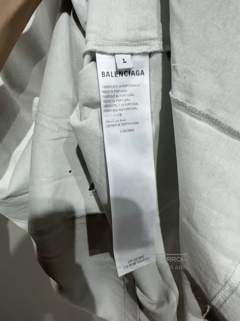 Balenciaga Balenciaga Gothic Lettering Printed Short Sleeve Size US S / EU 44-46 / 1 - 6 Thumbnail