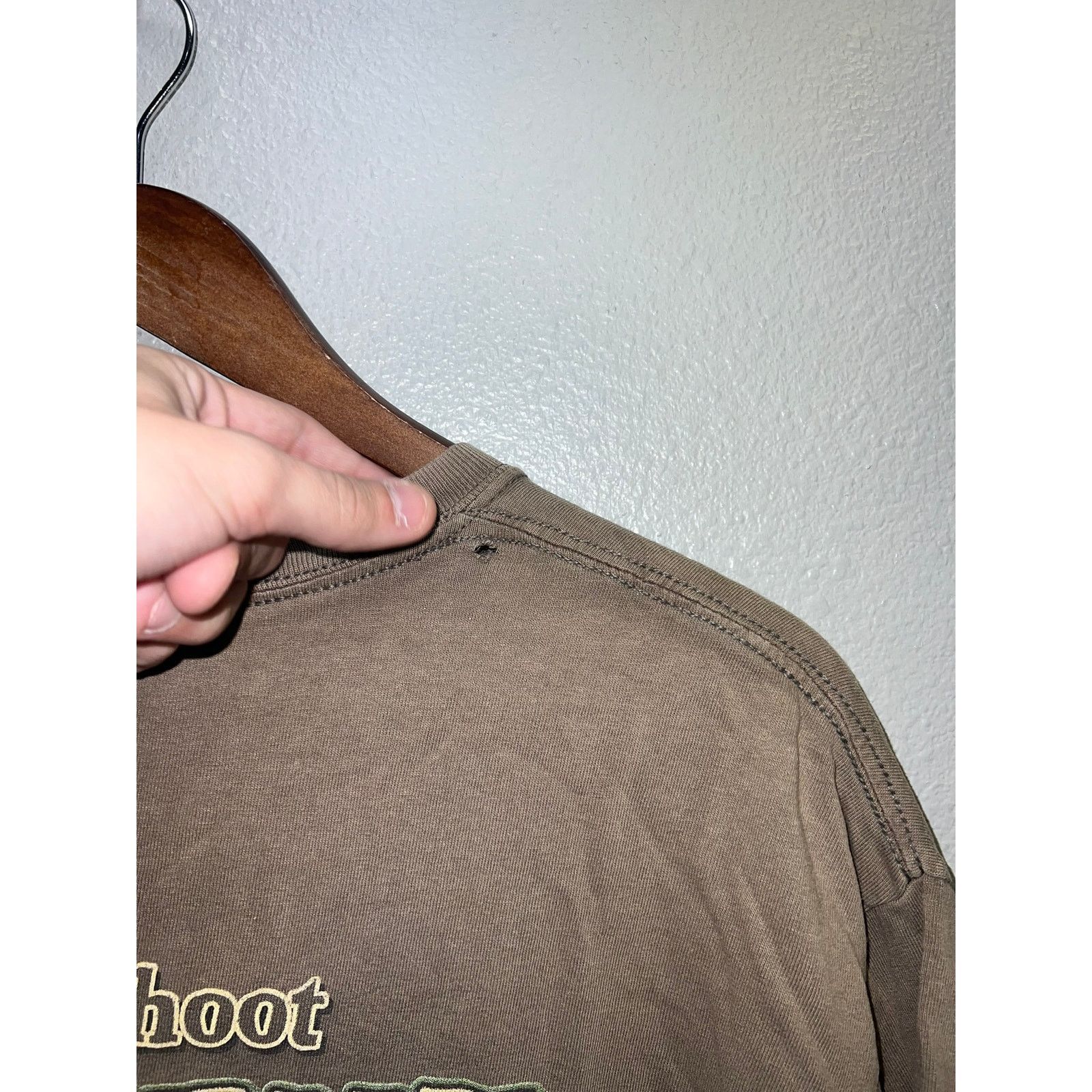 Gildan Vintage Buck Wear Shirt Hunting Animals Hunt Tee Large WORN Size US L / EU 52-54 / 3 - 11 Thumbnail