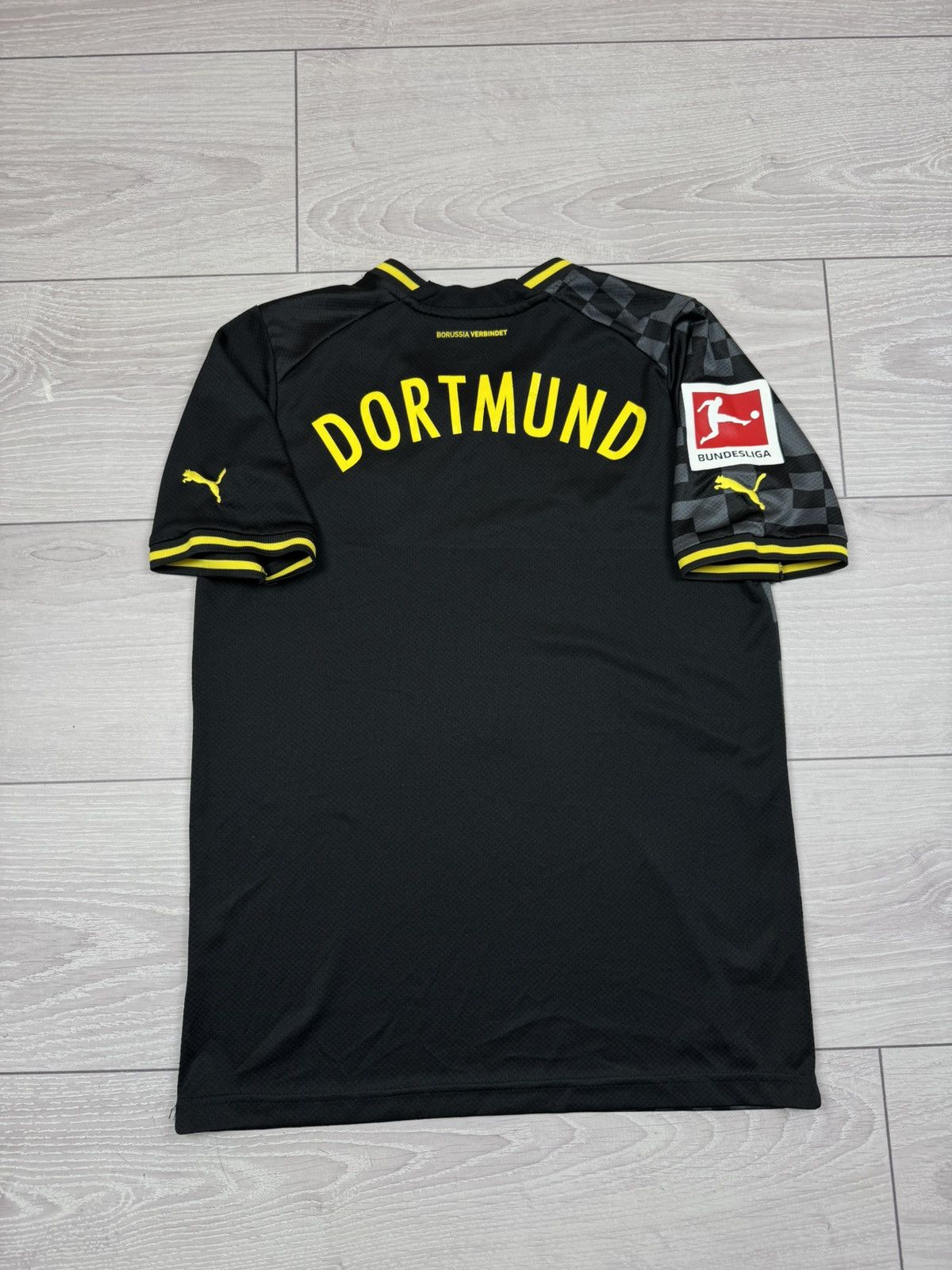 Puma Borussia Dortmund Puma 2022/2023 Away Jersey sz M Size US M / EU 48-50 / 2 - 2 Thumbnail