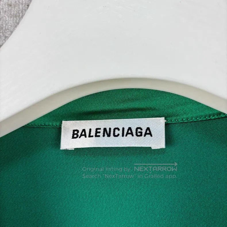 Balenciaga Balenciaga Single-Button Loose Long Sleeve Silk Shirt Size XS / US 0-2 / IT 36-38 - 4 Thumbnail