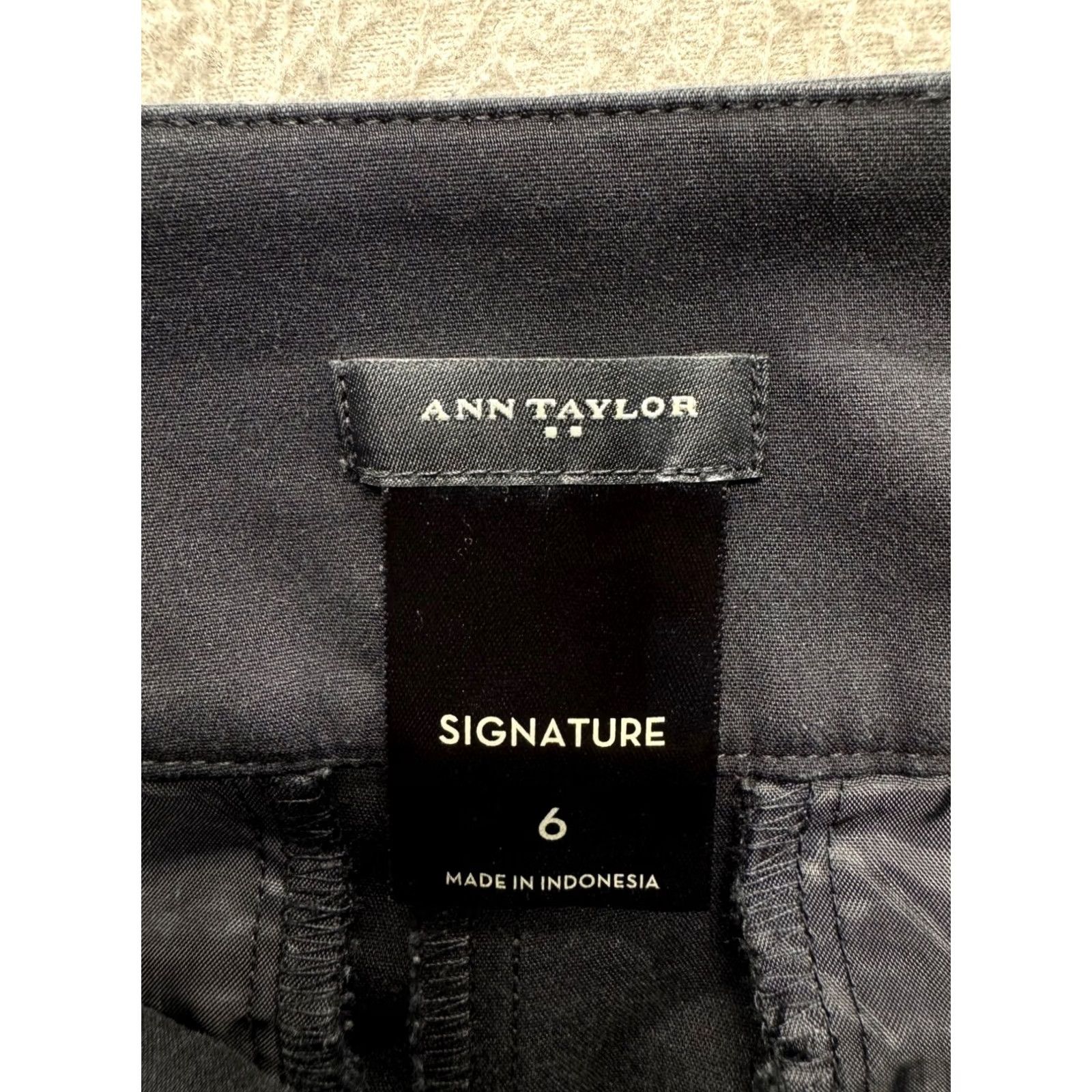 Ann Taylor VINTAGE? No. Ann Taylor Black Signature Trousers Size 6 Cotton Blend Wide Leg 230B Size 28" / US 6 / IT 42 - 3 Thumbnail