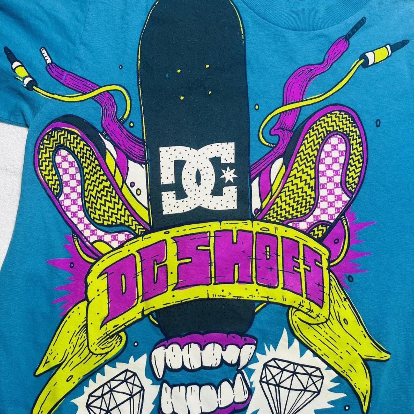 Other Y2K DC Shoes Graphic Skate T-Shirt Small Skateboarding Tee Size US S / EU 44-46 / 1 - 2 Thumbnail
