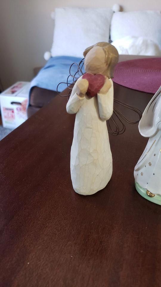 Designer Willow Tree Angel of the Heart 4" Handpainted Figurine Size ONE SIZE - 2 Thumbnail