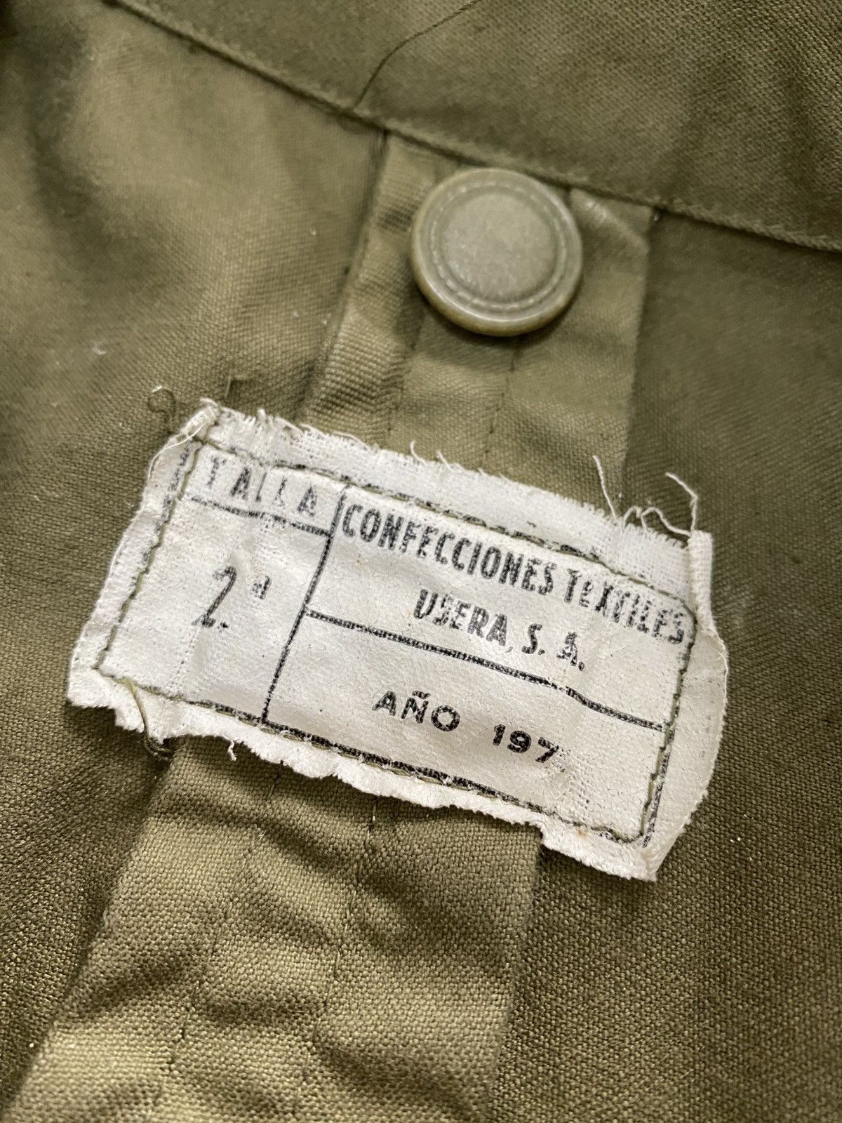 Vintage Vintage 1977 Spanish Army military Trench Coat Olive green Size US L / EU 52-54 / 3 - 3 Thumbnail