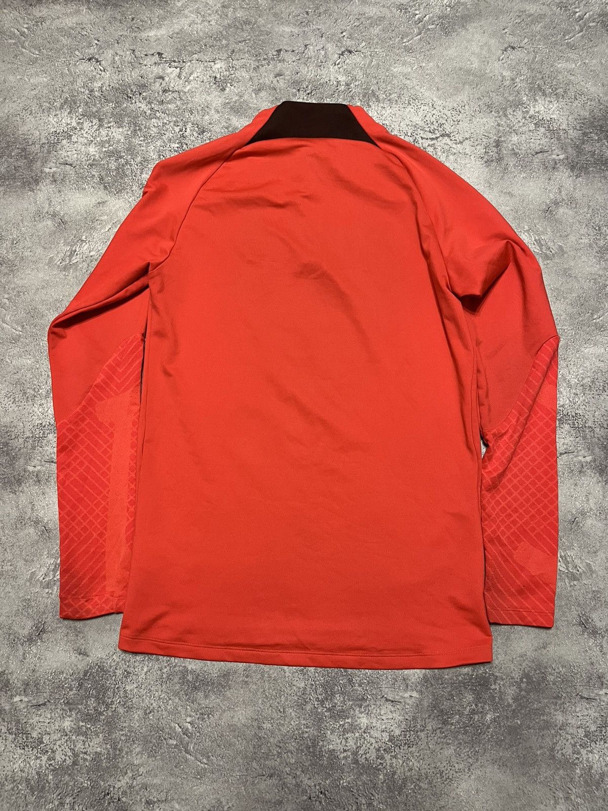 Nike Liverpool Nike 2022/2023 training long sleeve Size US S / EU 44-46 / 1 - 4 Thumbnail