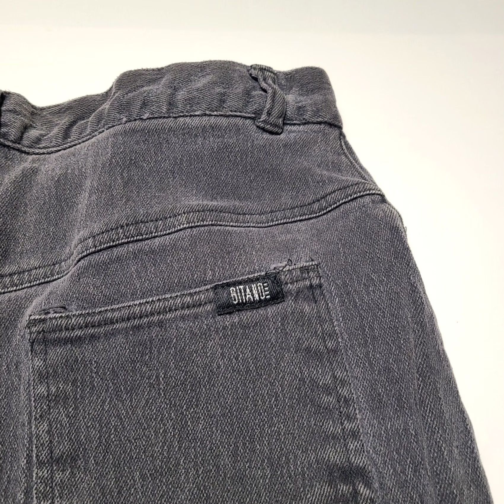 Vintage VINTAGE Gitano Jeans Women Black Tapered Leg 18Wx32 Distressed 80s Womens Jeans Womens Distressed 80s Womens? Size 40" / US 18 - 6 Thumbnail