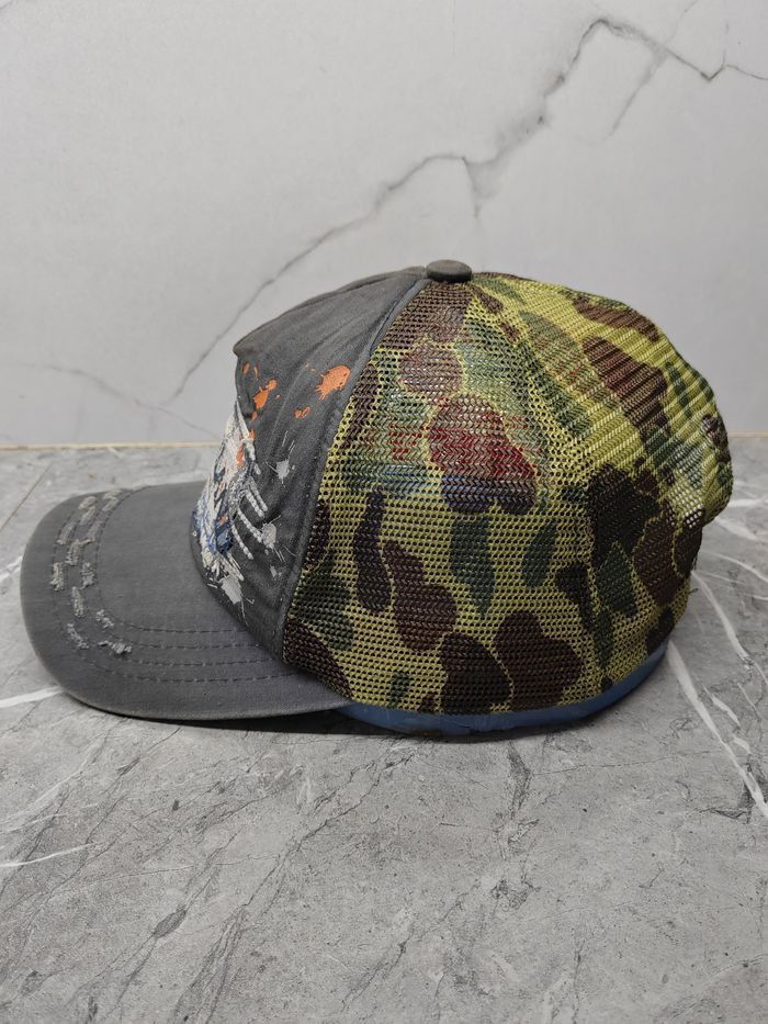 Vintage Vintage Surf Island Distressed Style Trucker Hat Cap Size ONE SIZE - 4 Thumbnail