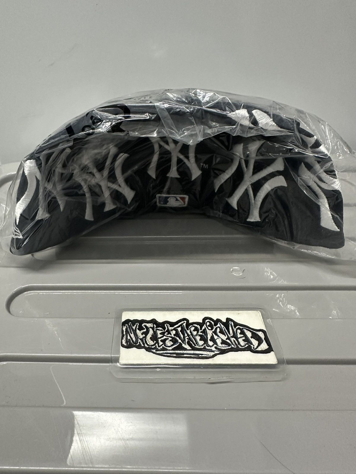 New Era × New York Yankees × Supreme Supreme NY Yankees Box Logo New Era  Fitted Hat 7 3/4 | Grailed