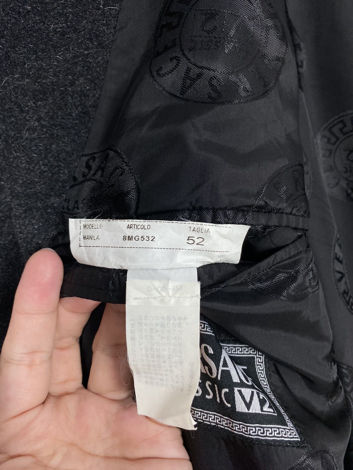 Versace Rare‼️ Vintage Versace Classic V2 Wool Long Coat Made Italy Size US L / EU 52-54 / 3 - 10 Thumbnail