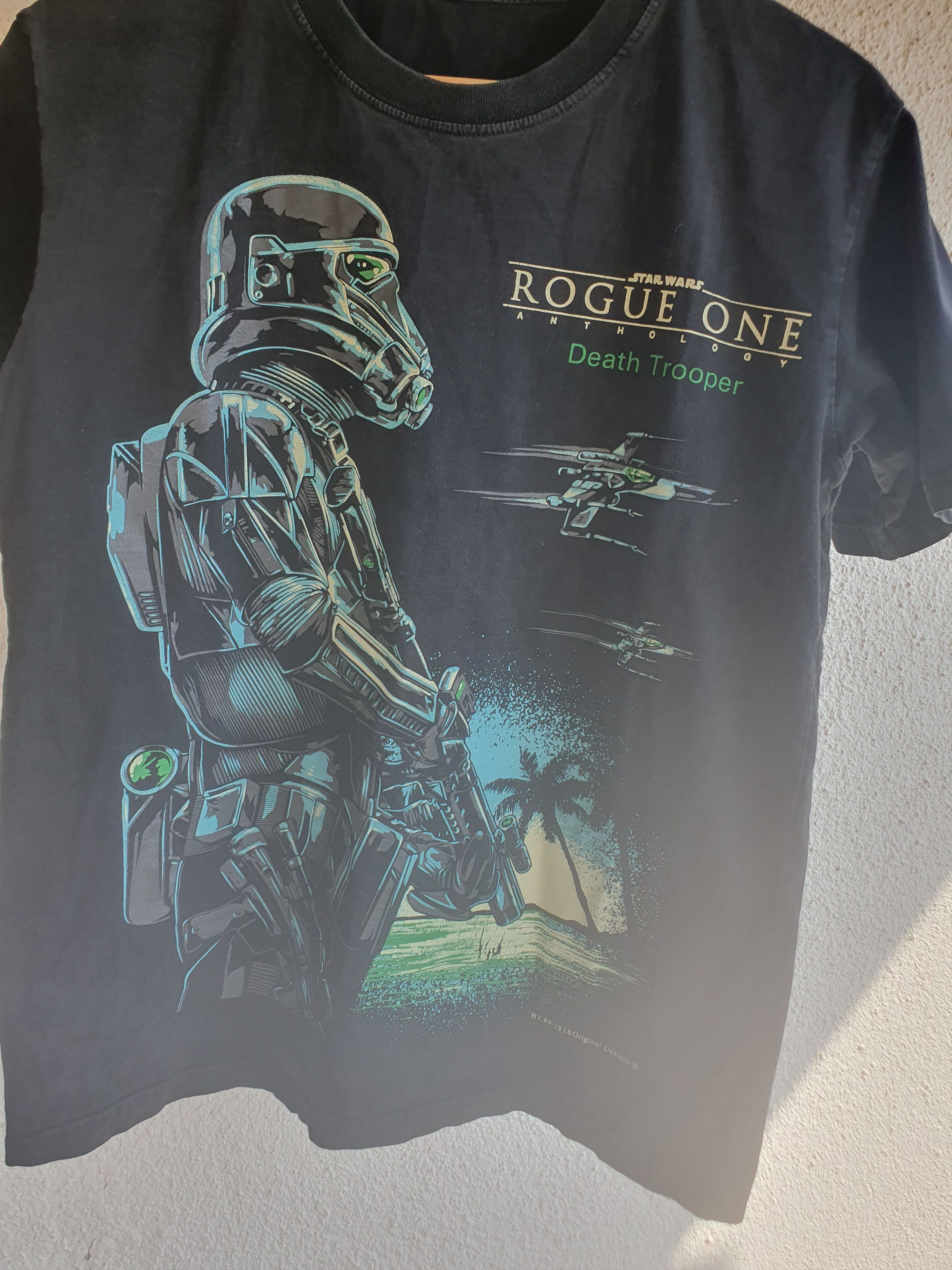 Star Wars BT86 Star Wars Rogue One Death Trooper 2016 t-shirt sz M Size US M / EU 48-50 / 2 - 4 Thumbnail