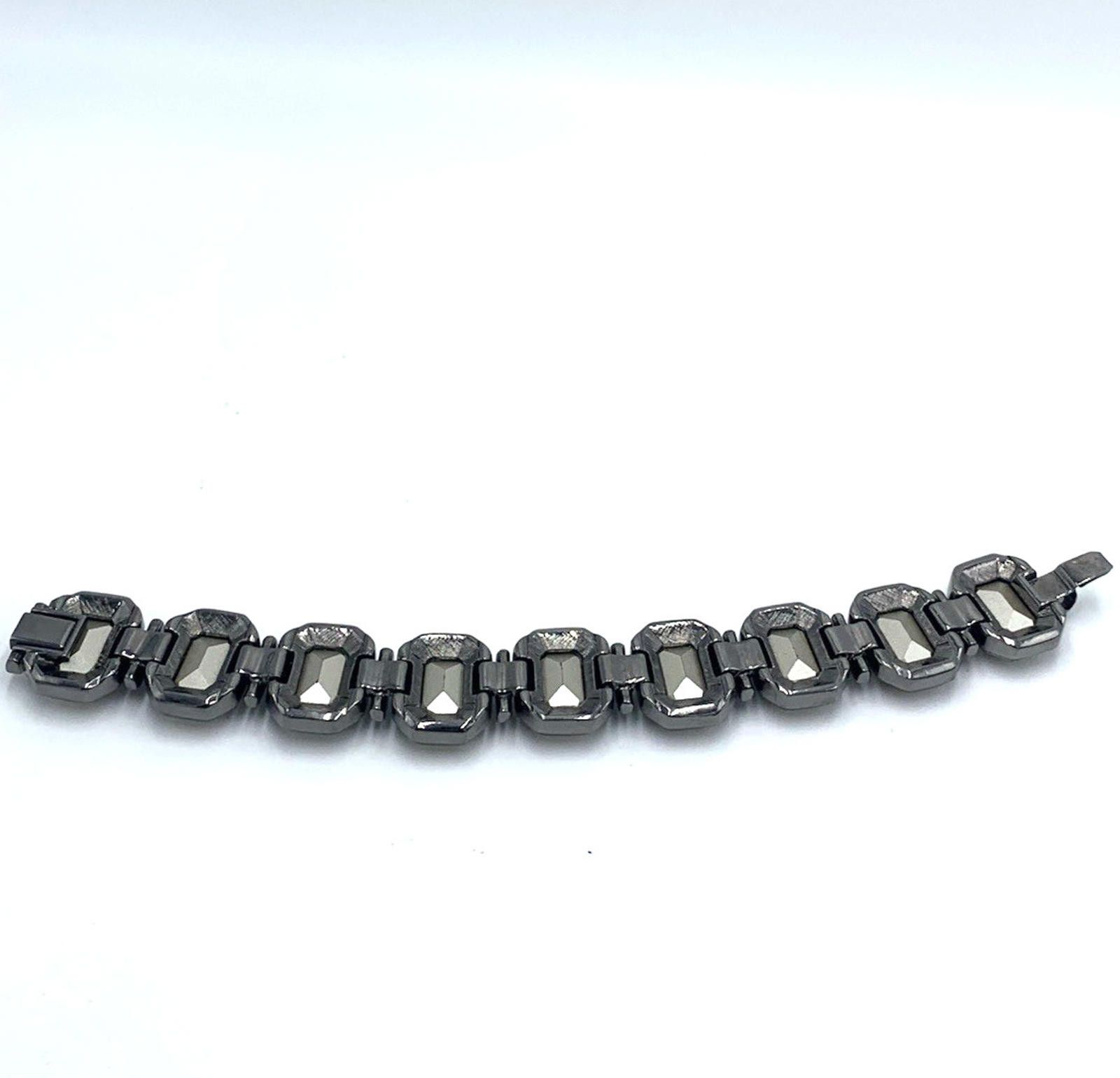 Other Judith Leiber Champagne Tone Rhinestone Runway Bracelet Size ONE SIZE - 5 Thumbnail