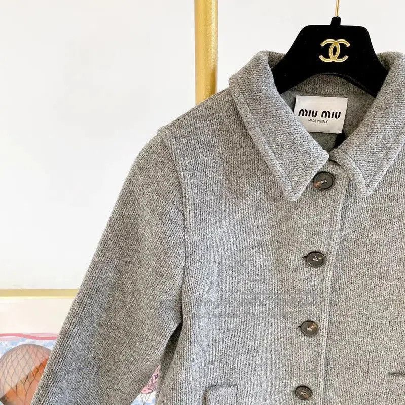 Miu Miu Miu Miu Gray Wool Pullover Sweater . Size M / US 6-8 / IT 42-44 - 3 Thumbnail