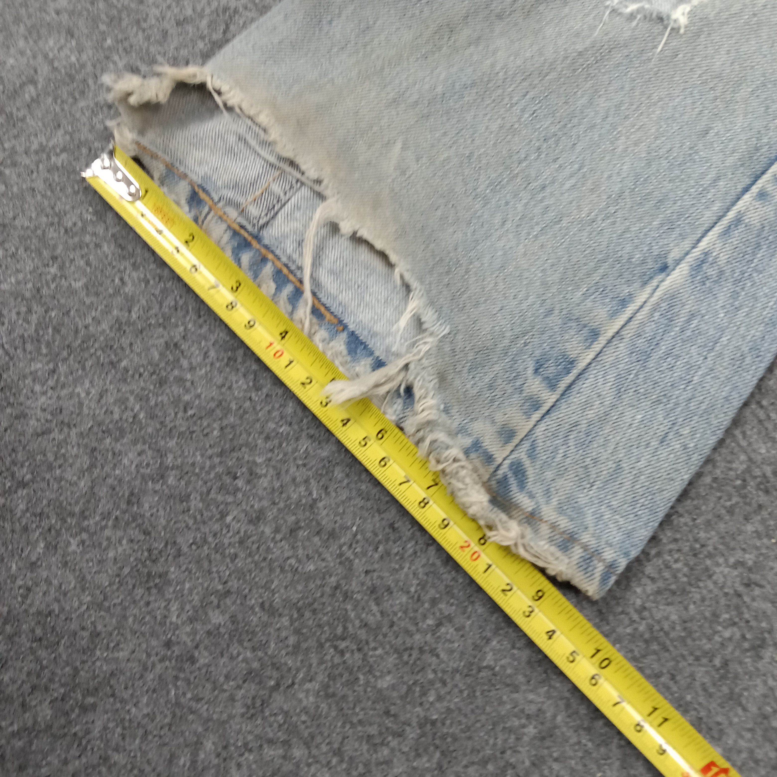Levi's Levi's American Distressed Style Bootcut Denim Jeans C252N27 Size US 28 / EU 44 - 14 Thumbnail