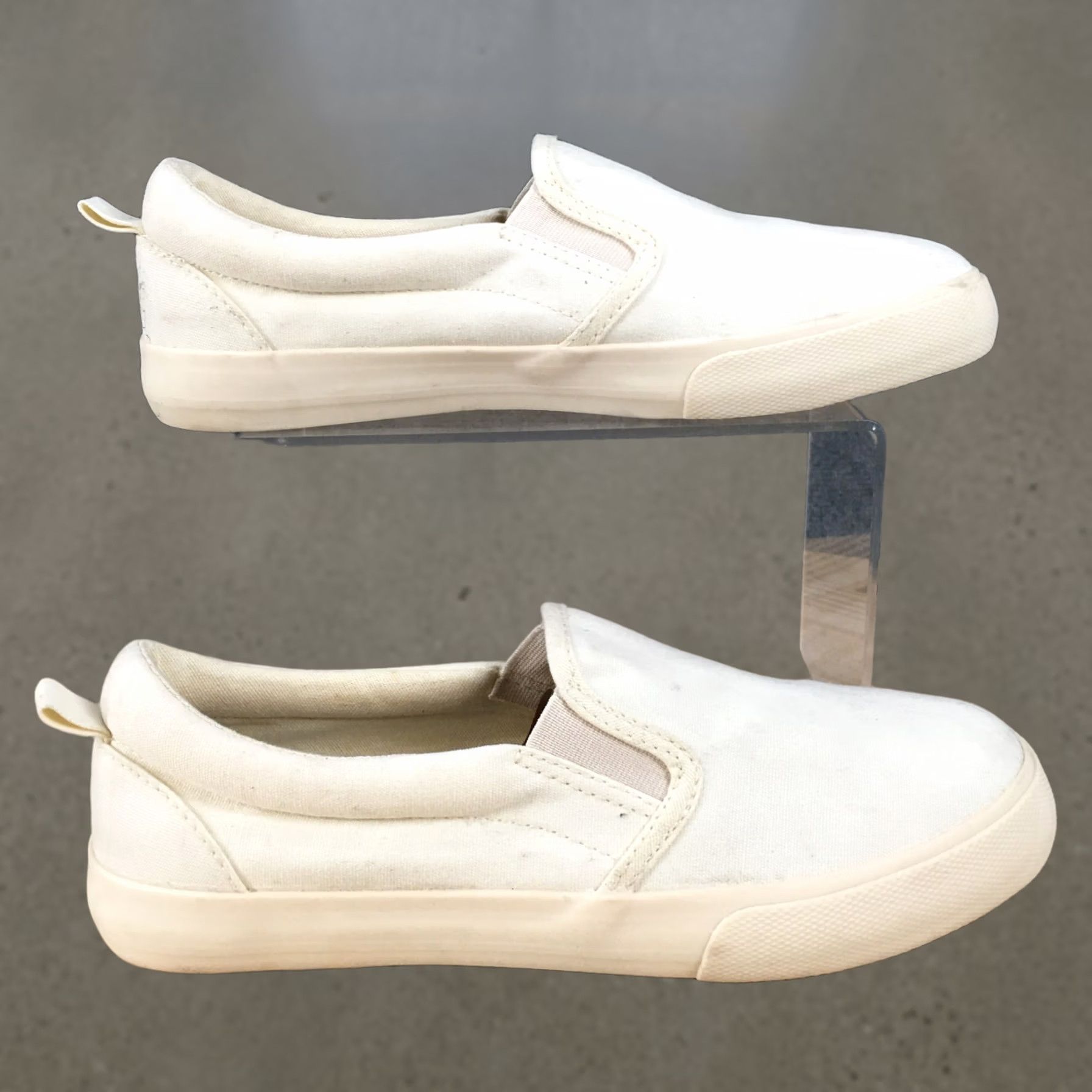 Vintage A New Day Shoes Womens 6 Casual Comfort Slip On Low Top Sneakers White Canvas Size M / US 6-8 / IT 42-44 - 1 Thumbnail