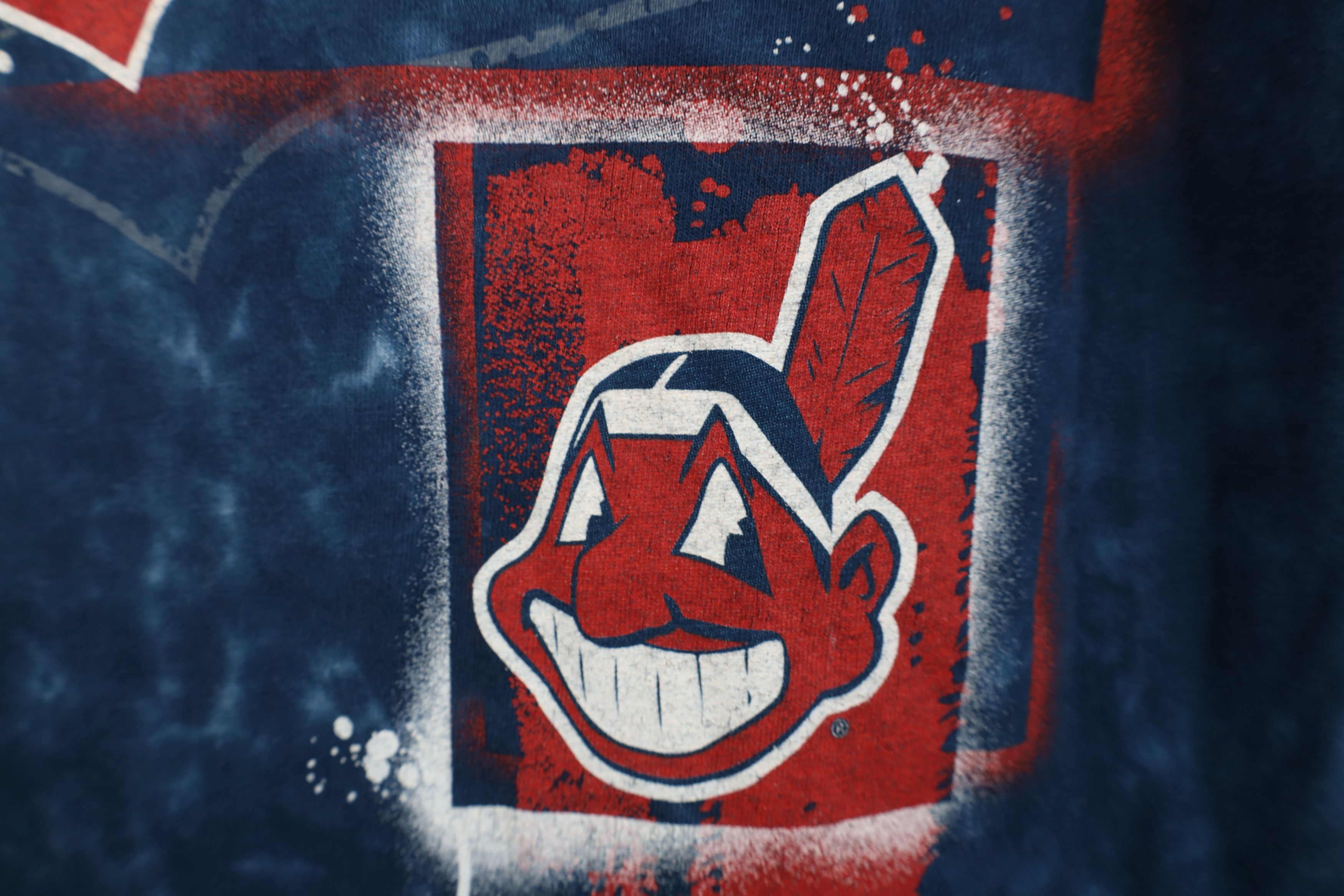 Vintage Vintage 90s Y2K Chief Wahoo Cleveland Baseball T-Shirt Size US S / EU 44-46 / 1 - 5 Thumbnail