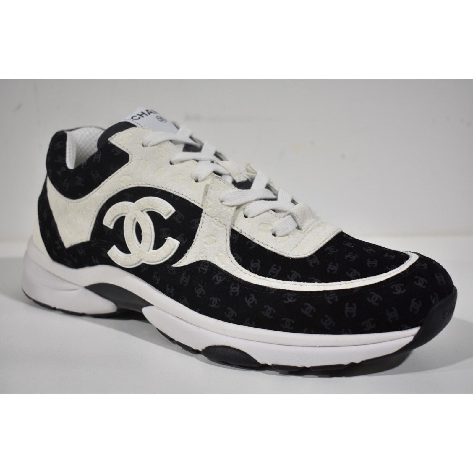 Chanel Chanel 22A Logo Low Top Lace Up Trainer Sneaker 45 12 Size US 12 / EU 45 - 4 Thumbnail
