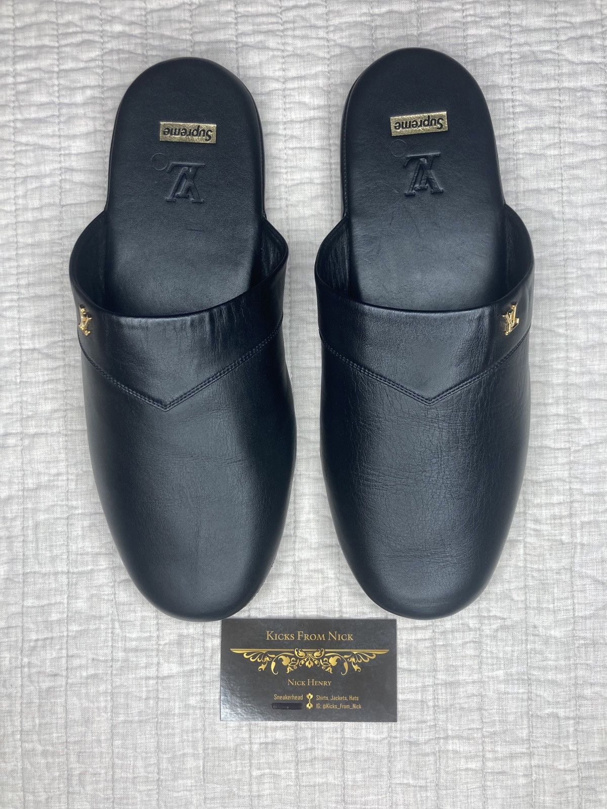 Louis Vuitton × Supreme Supreme x Louis Vuitton Hugh Slippers 'Black' Size 5 Size US 5 / EU 37 - 3 Thumbnail