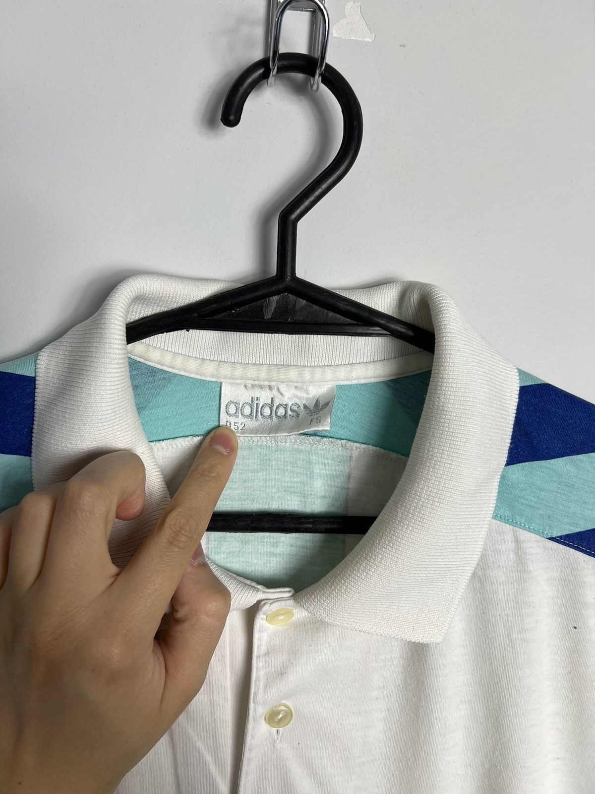 Adidas 80’s Tshirt Adidas The Essential Vintage 80’s Size US L / EU 52-54 / 3 - 4 Thumbnail