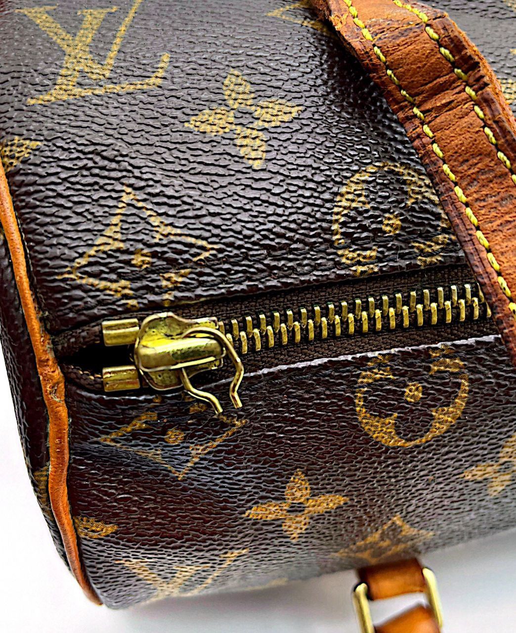 Louis Vuitton Authentic Louis Vuitton Papilon Hand Bag Size ONE SIZE - 9 Thumbnail