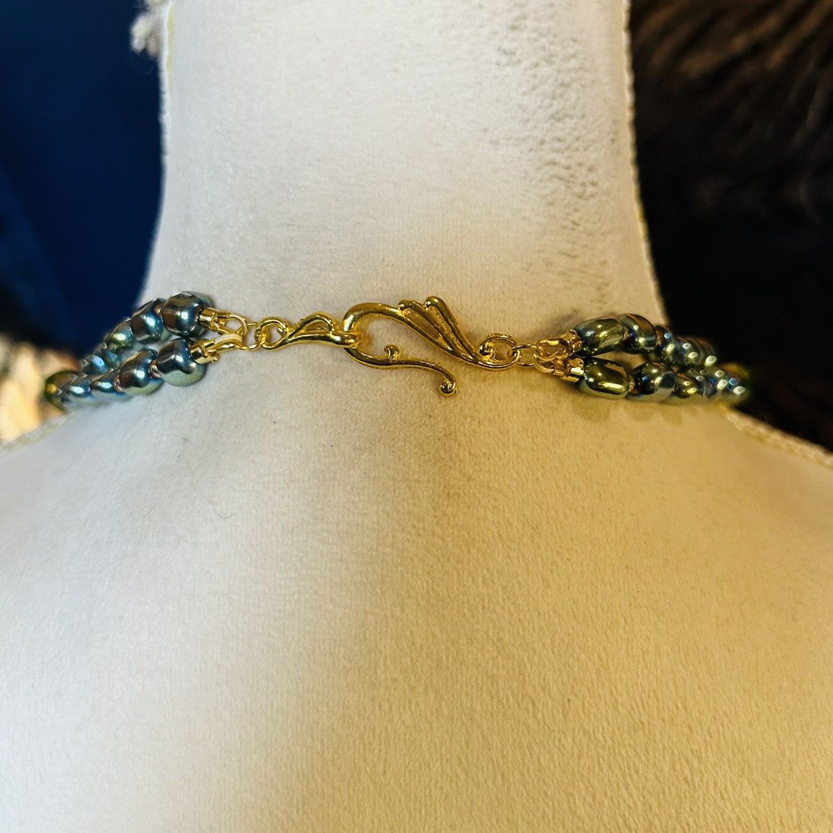 Handmade Handcrafted double strand oil slick di-cut glass necklace Size ONE SIZE - 4 Thumbnail