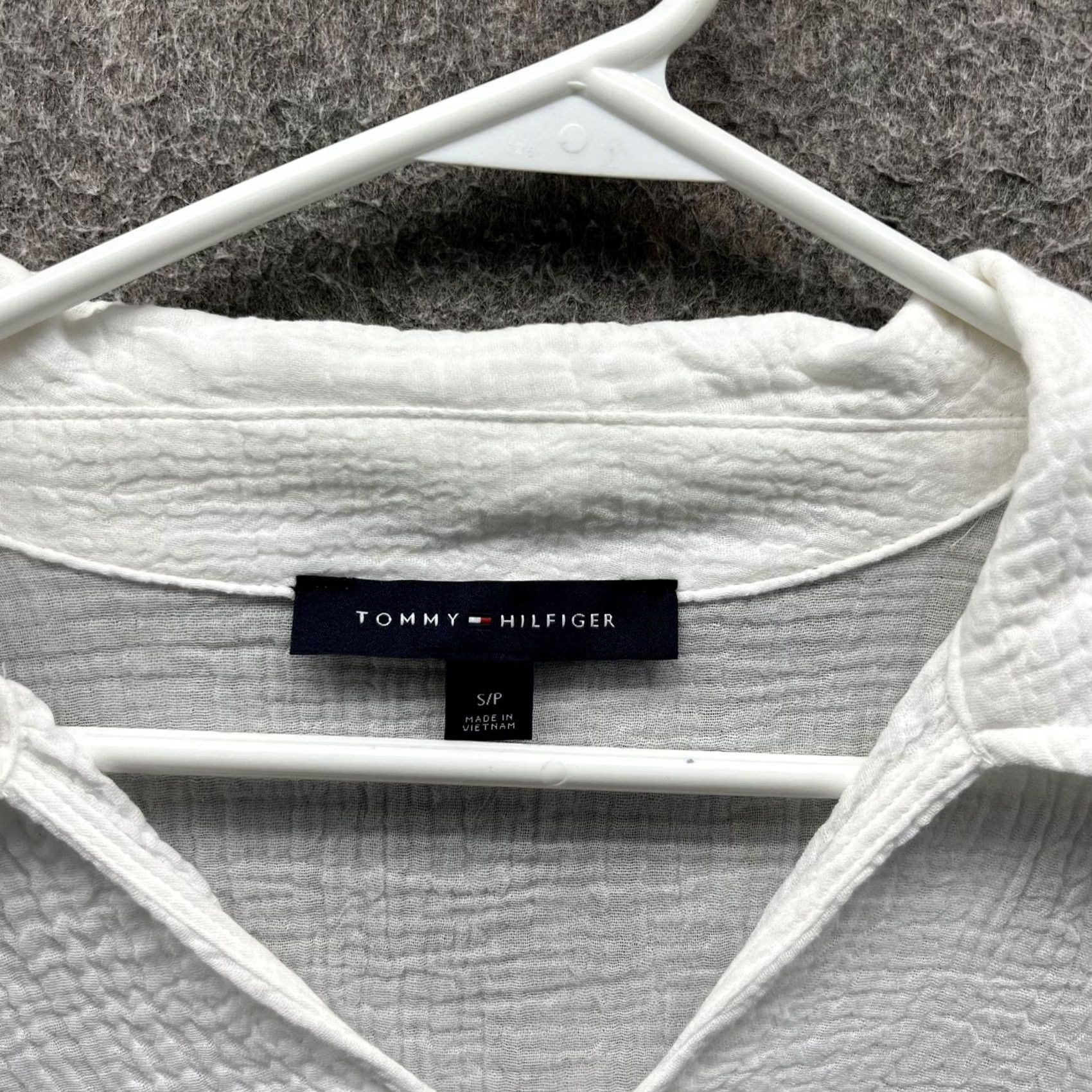 Tommy Hilfiger Tommy Hilfiger Blouse Womens Small White Collared Flutter Sleeve Ruffle Top Size S / US 4 / IT 40 - 5 Thumbnail