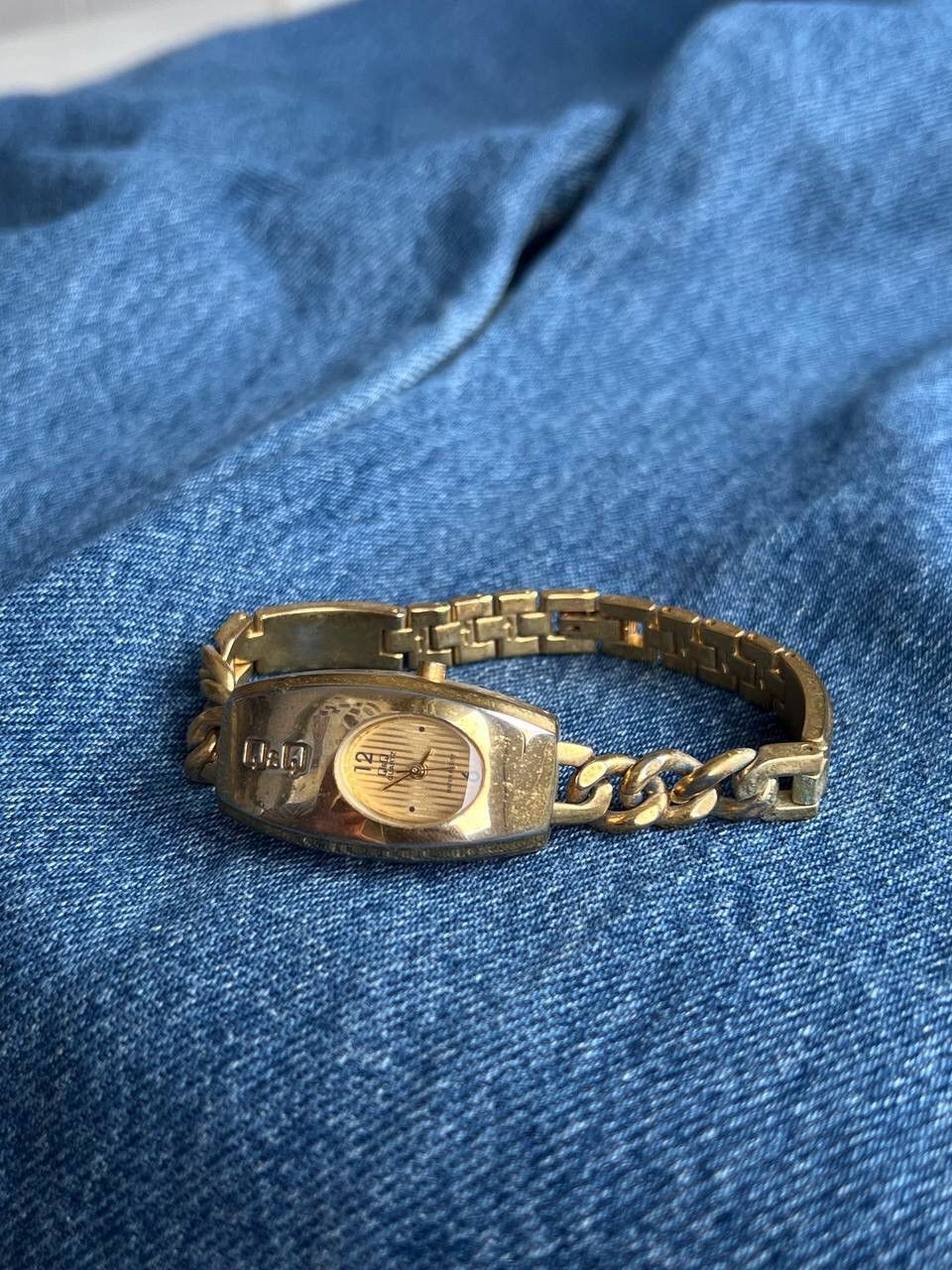 image of Hysteric Glamour x Vintage Japanese Style Futuristic Watch Q&q Link Bracelet in Silver, Men's