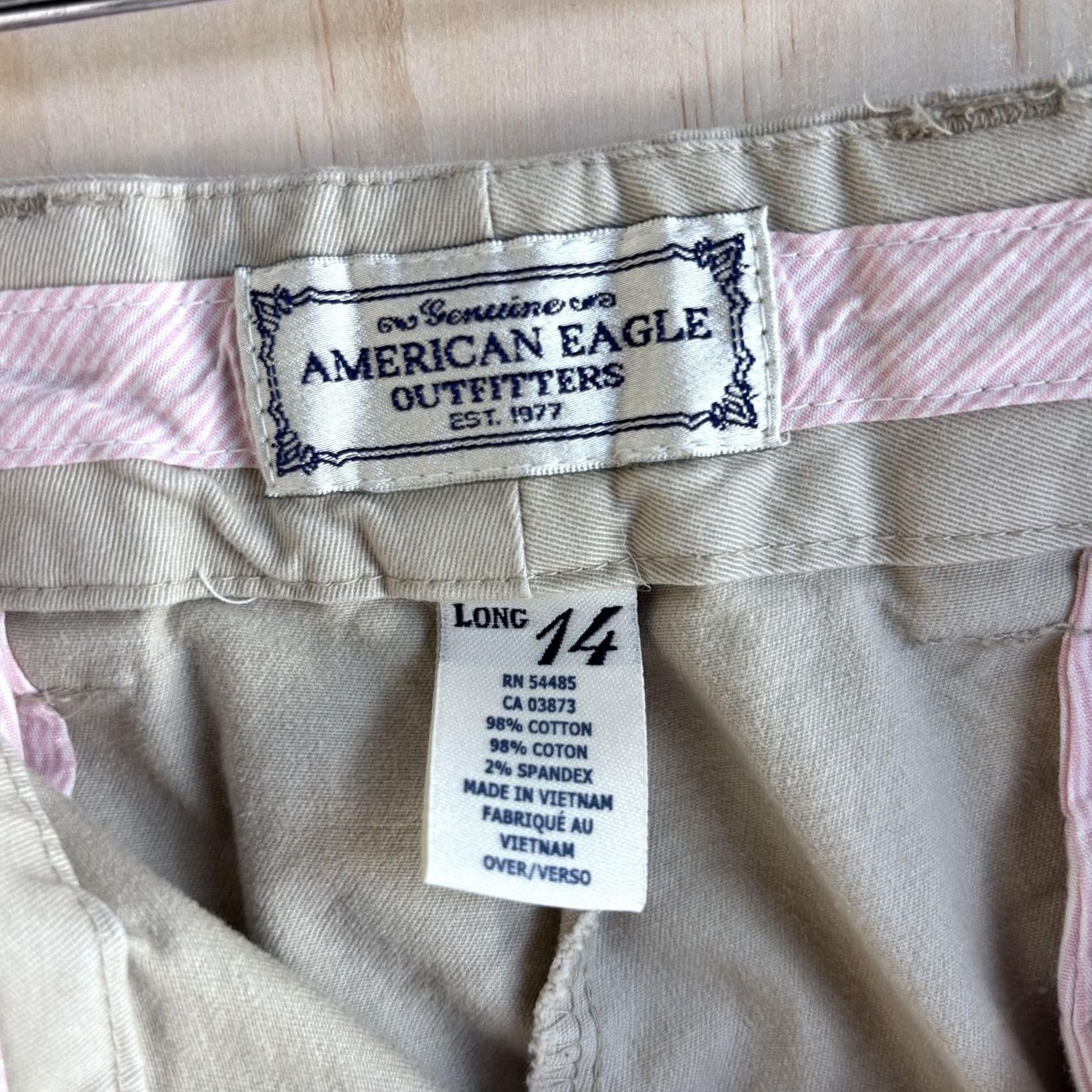 American Eagle Outfitters Vintage American Eagle Outfitters Khakis Pants Womens 14 Long Twill Straight Flare Beige With Embroidered Logo"} Size 36" / US 14 / IT 50 - 7 Thumbnail