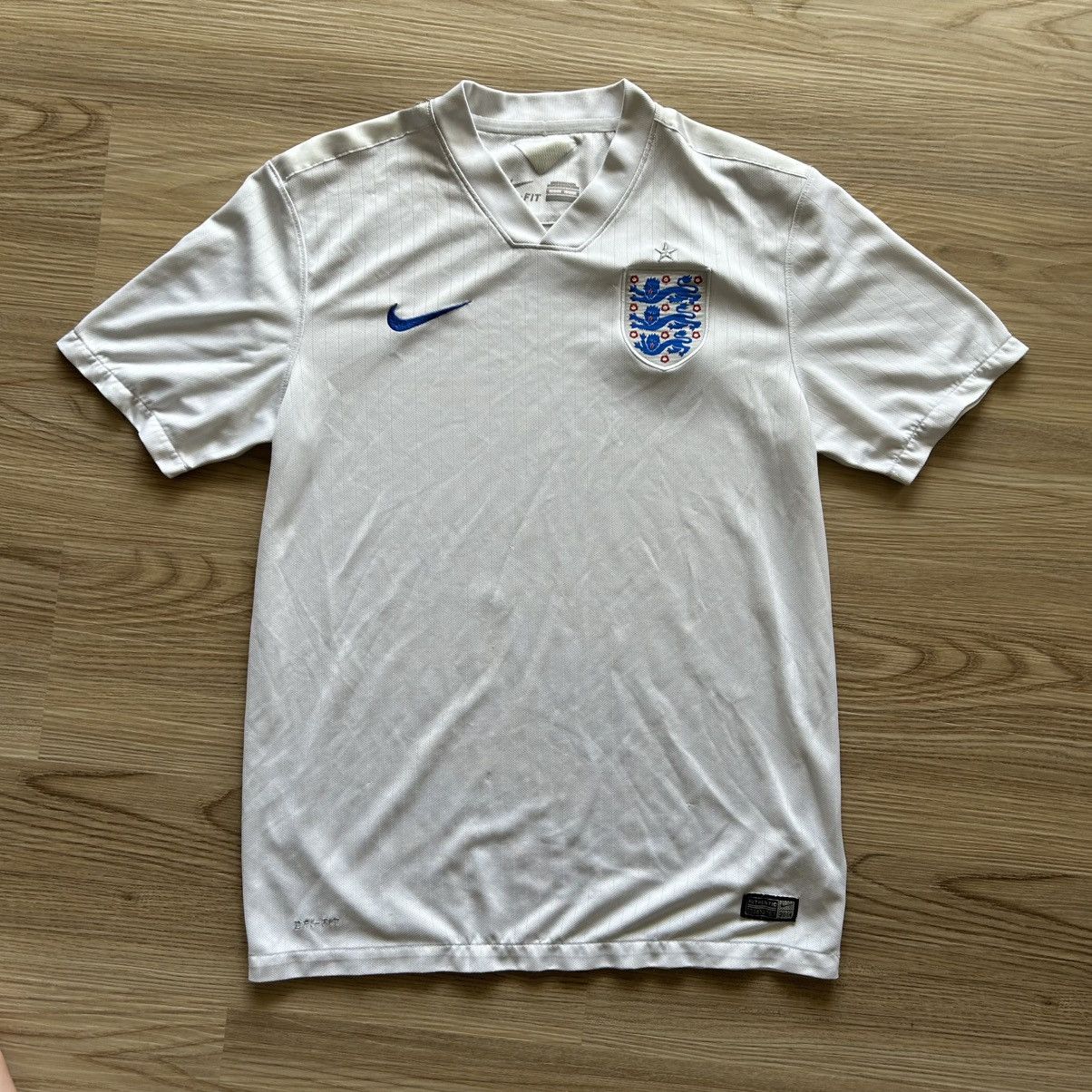 Vintage 2014 Team England Nike Soccer jersey Size US M / EU 48-50 / 2 - 1 Thumbnail