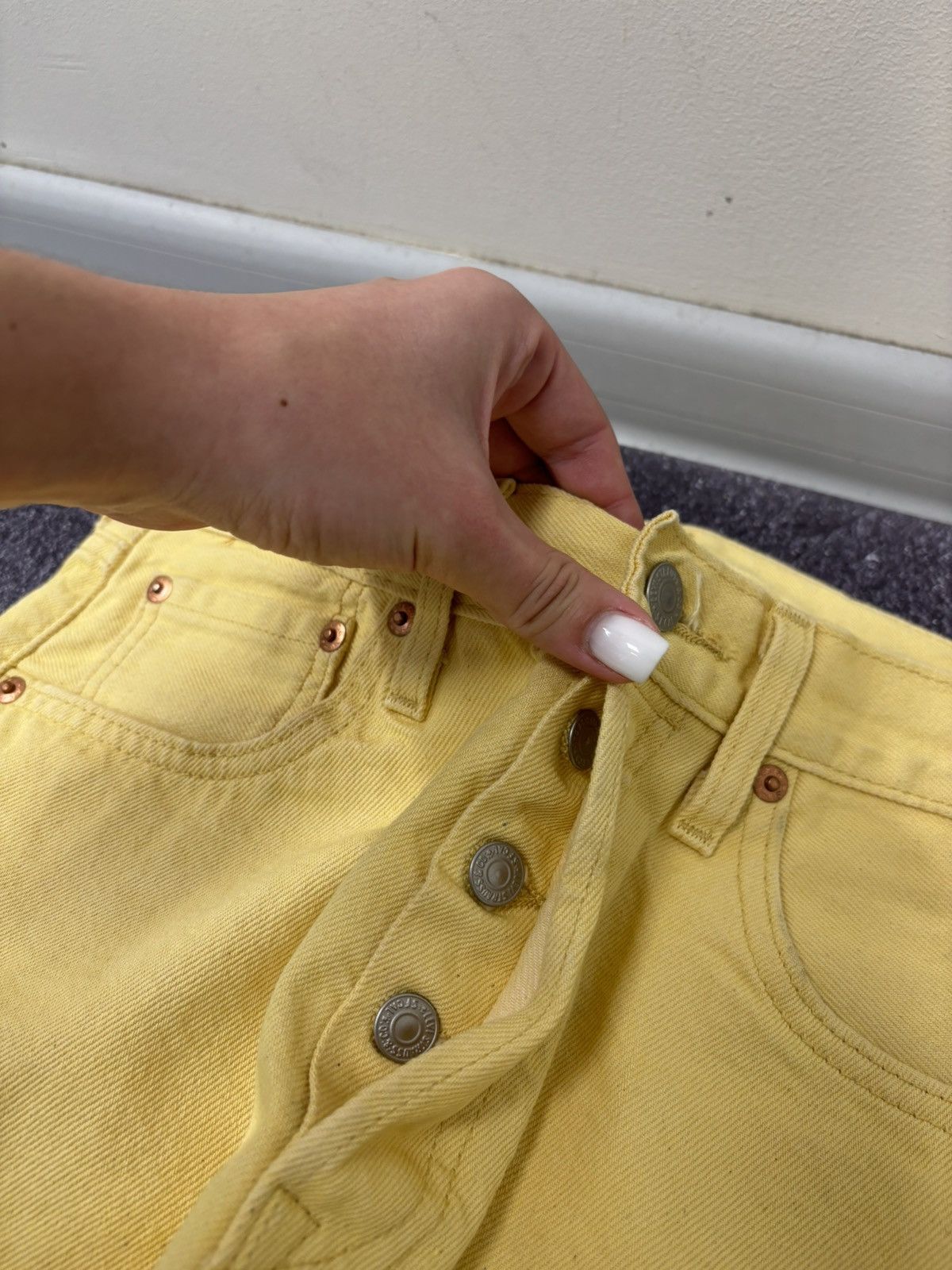 Levi's Levi’s Premium 501 Lemon Tab Slim Fit Yellow Denim Jeans Size US 28 / EU 44 - 17 Thumbnail