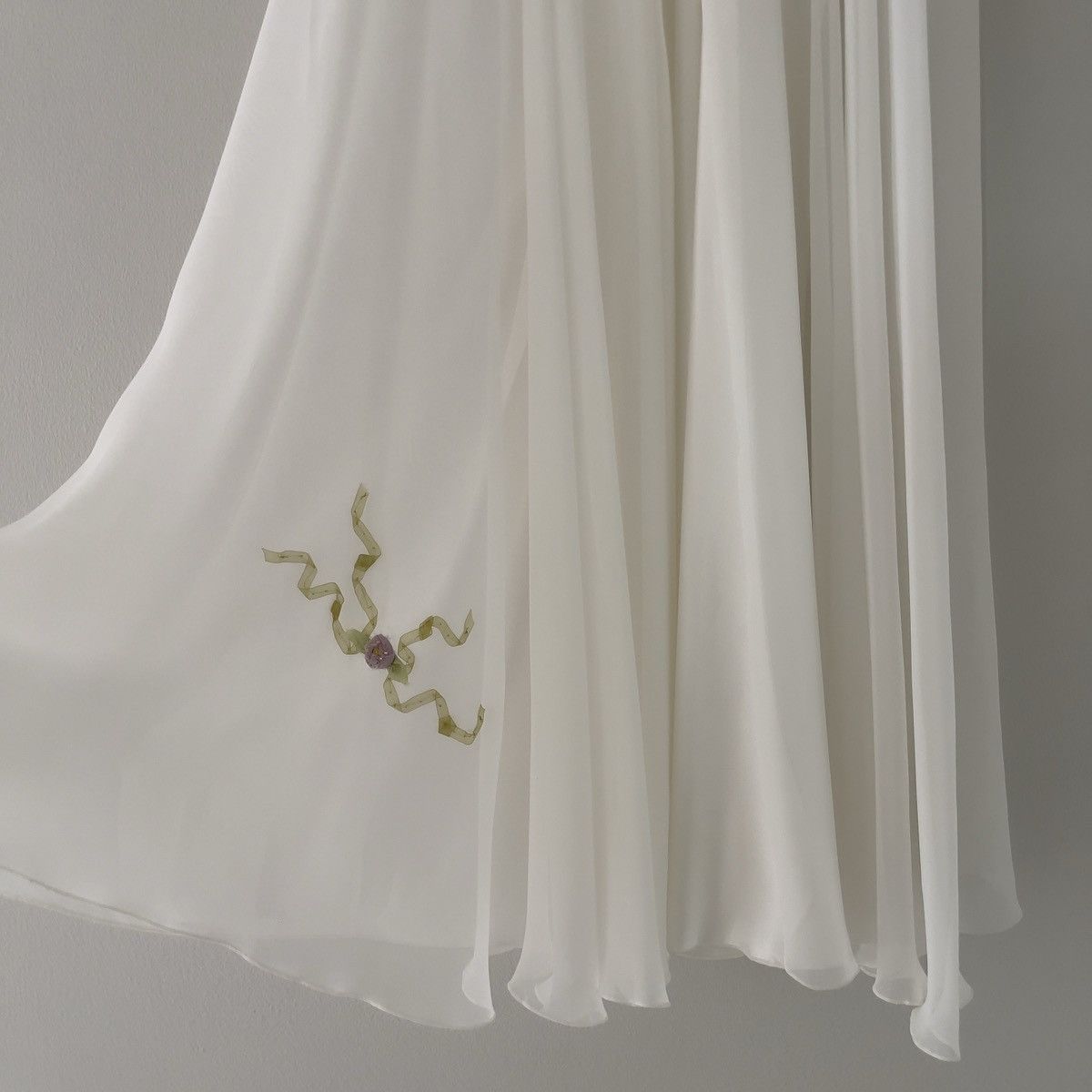Victoria's Secret × Vintage Romantic White Chiffon Sheer Slip Gown (S-M) Size M / US 6-8 / IT 42-44 - 18 Thumbnail
