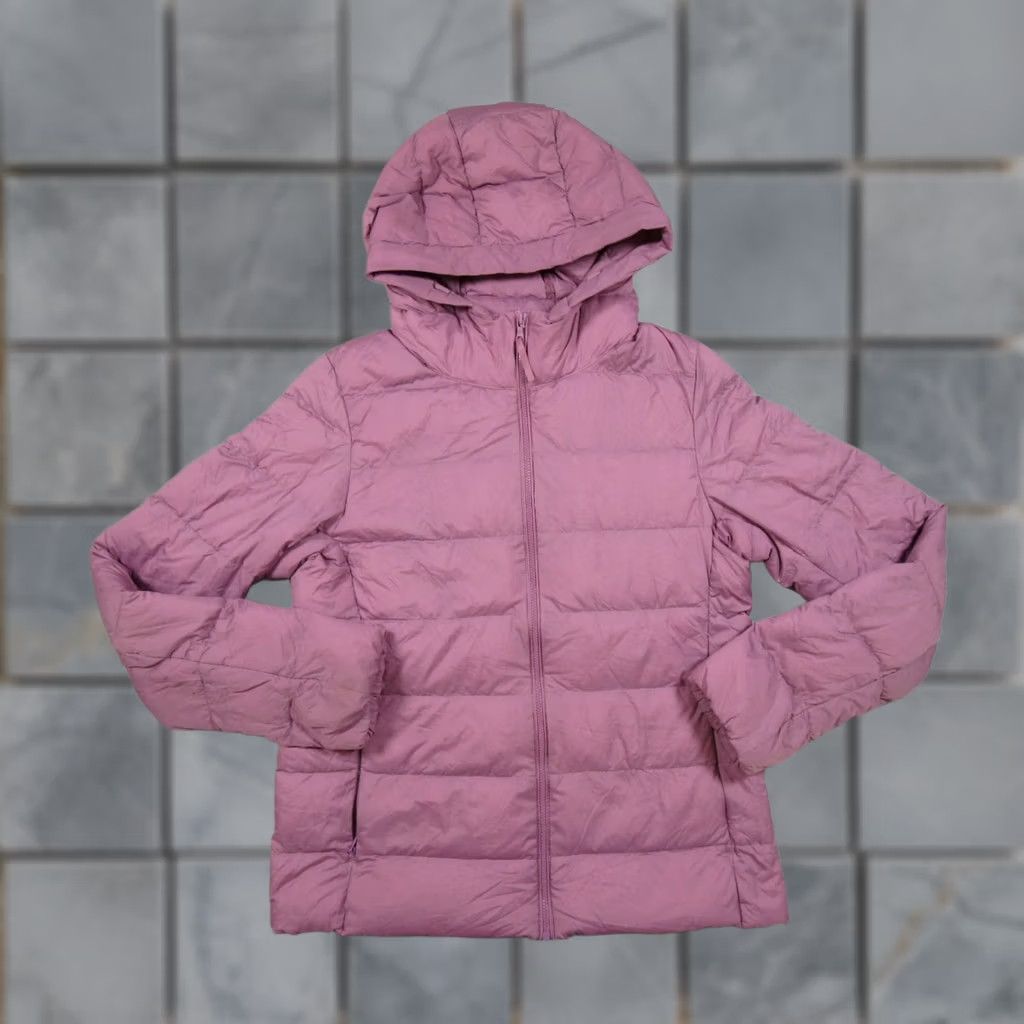 Uniqlo Uniqlo Puffer Jacket Womens Small Pink Ultra Light Down Hooded Packable Outdoors Size S / US 4 / IT 40 - 1 Thumbnail
