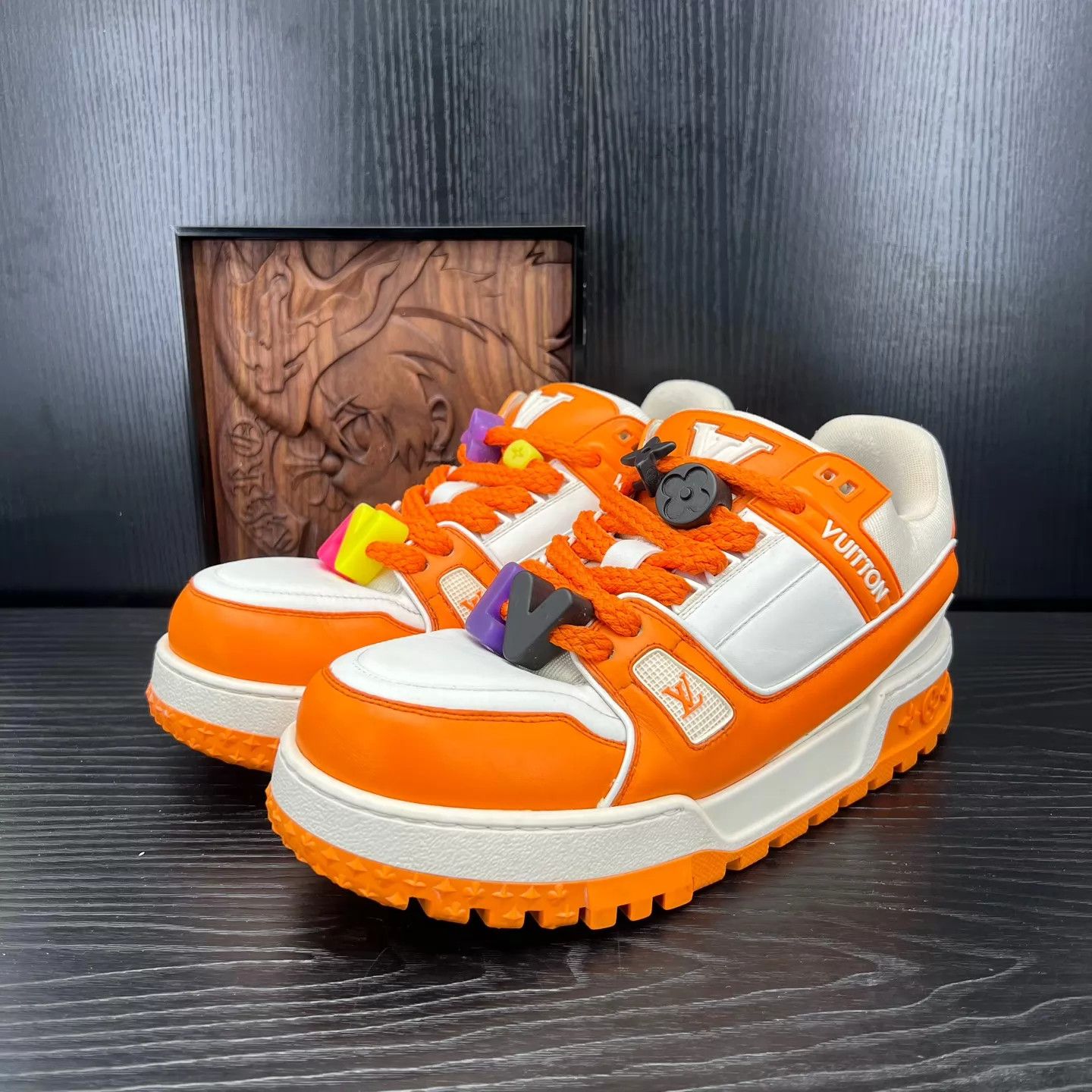 Louis Vuitton lv maxi white & orange 42 original box Size US 9 / EU 42 - 1 Thumbnail