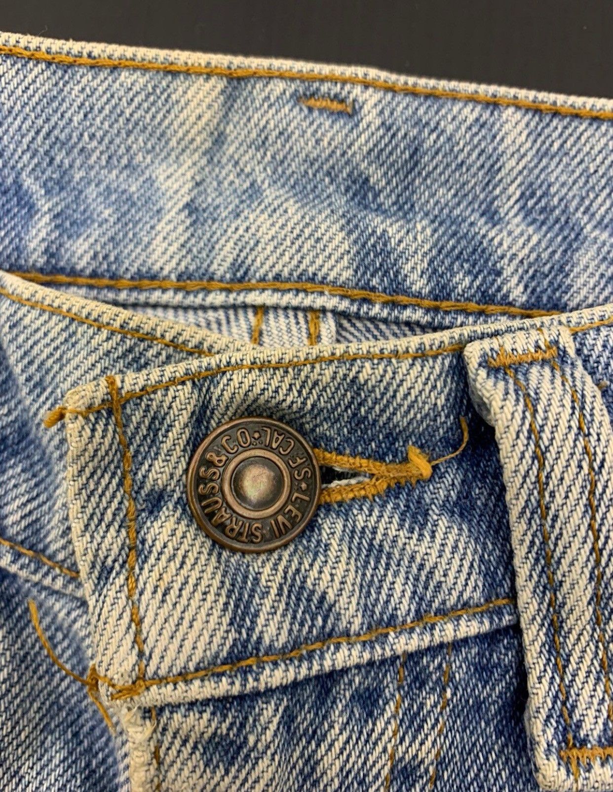 Levi's Vintage 90s Levis Made In Usa Distressed Jeans Single R Size US 28 / EU 44 - 4 Thumbnail