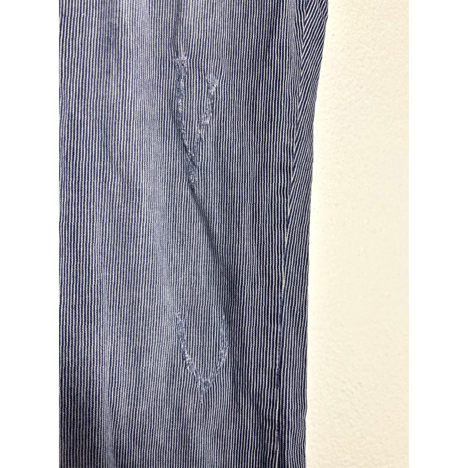 Eddie Bauer Eddie Bauer Womens Pants Striped Blue White Distressed Cotton Spandex 8 Regular 32in Inseam Womens Size 30" / US 8 / IT 44 - 5 Thumbnail