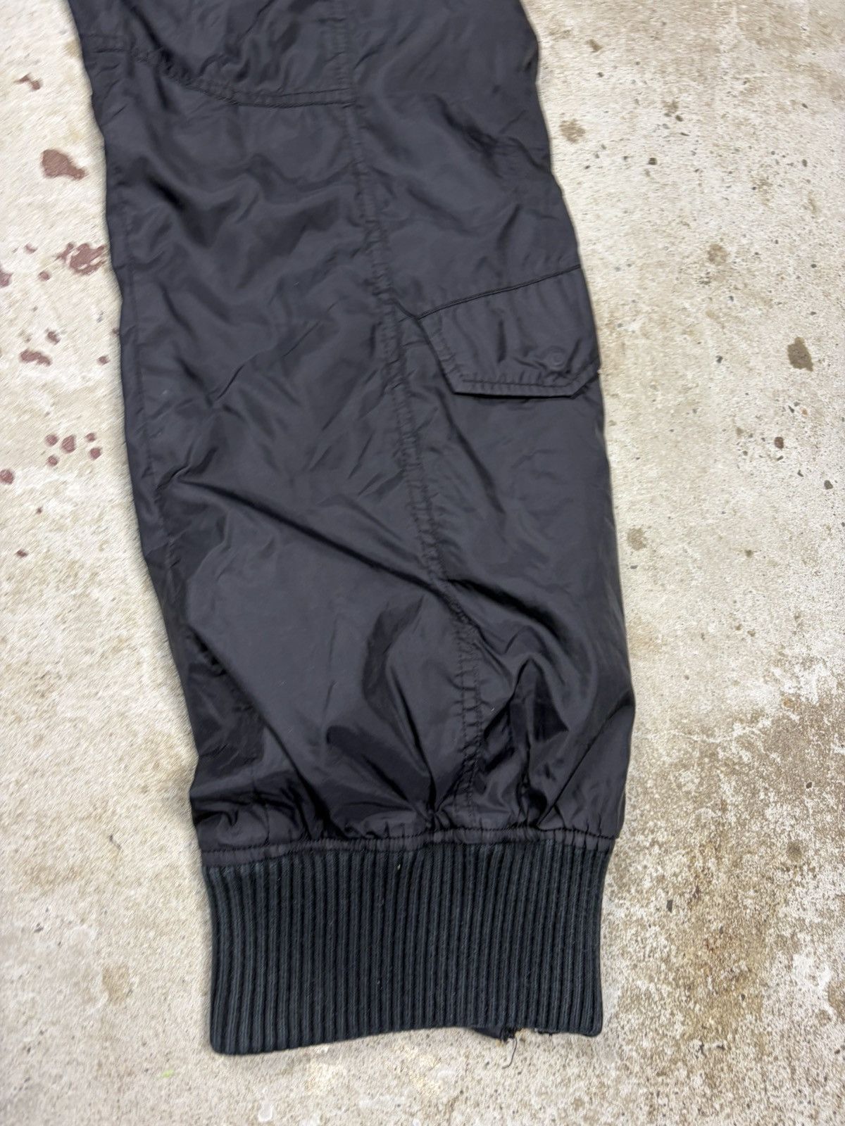 Giorgio Armani 2000s Armani Jeans Black Baggy Full Zip Cargo Track Pants Size US 33 - 15 Thumbnail