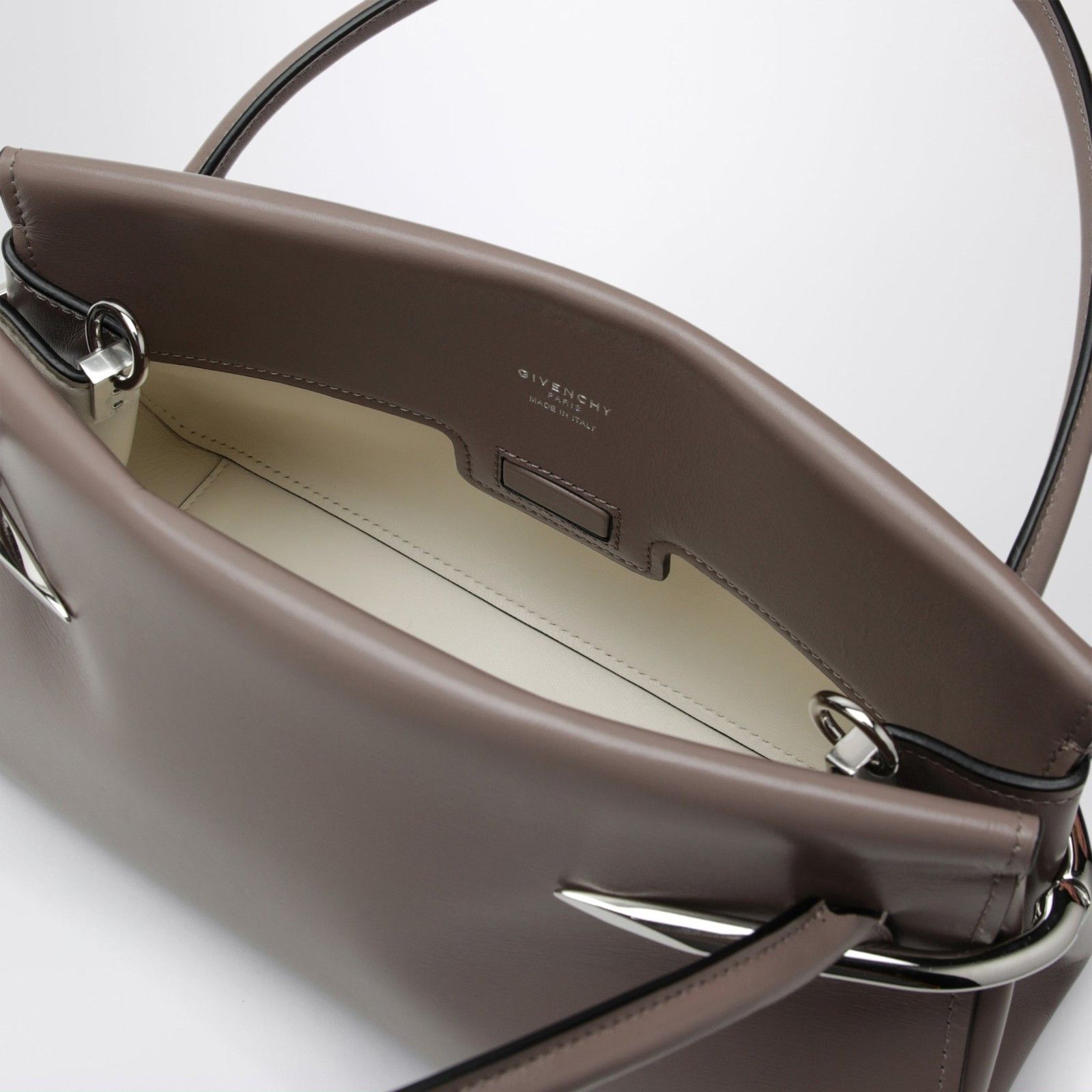 Givenchy GIVENCHY Pinch Medium Taupe Leather Shoulder Bag New & Authe Size ONE SIZE - 2 Thumbnail