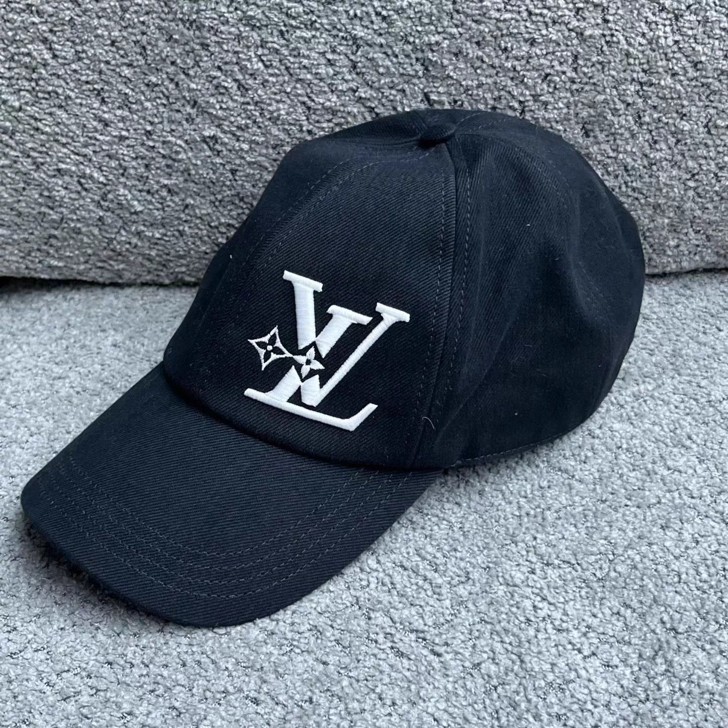 Louis Vuitton LV Black Logo Pattern Cotton Cap Size ONE SIZE - 2 Thumbnail