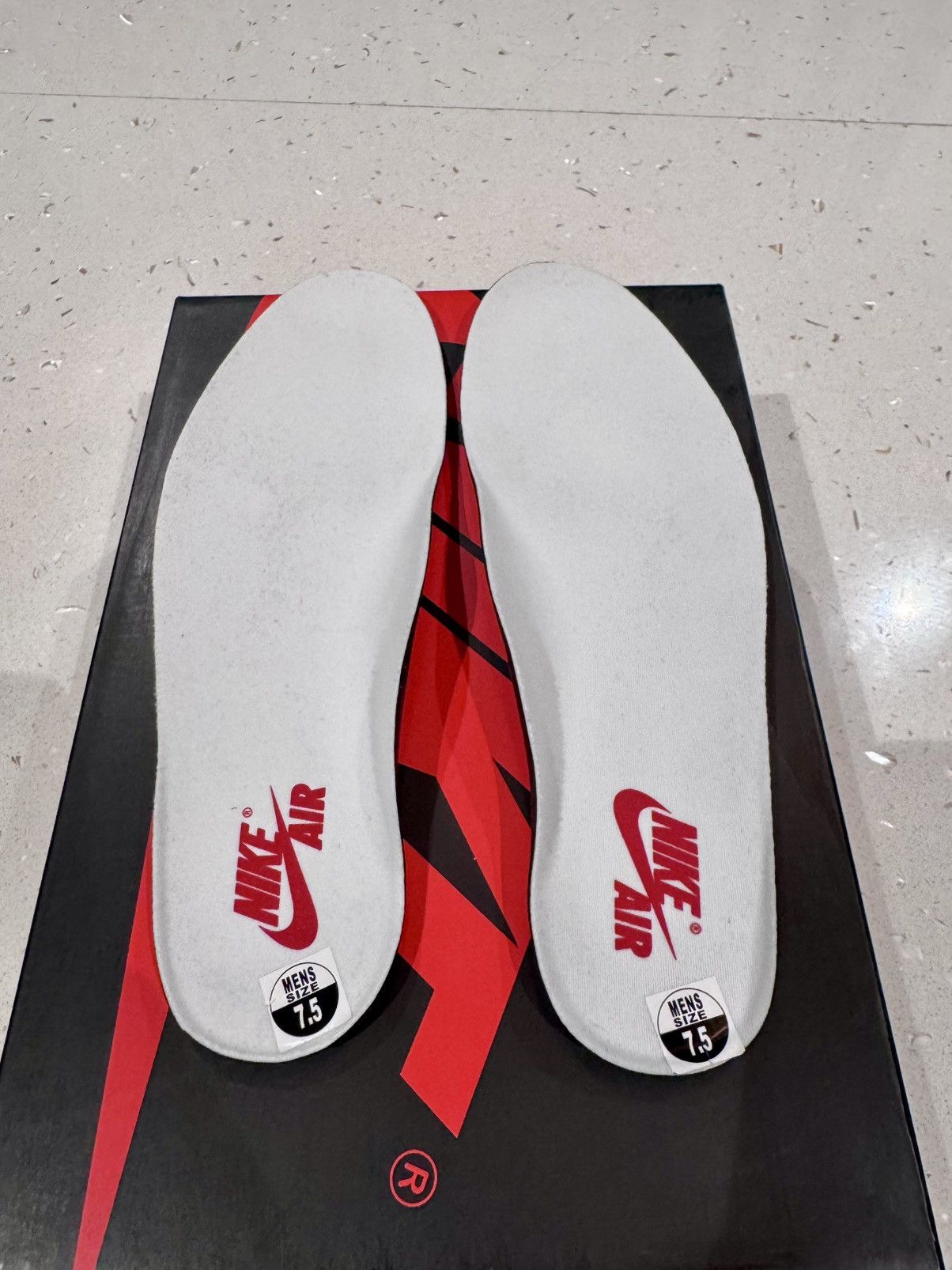 Jordan Brand Air Jordan 1 Low OG "Chicago" (2025) Size US 7.5 / EU 40-41 - 9 Thumbnail