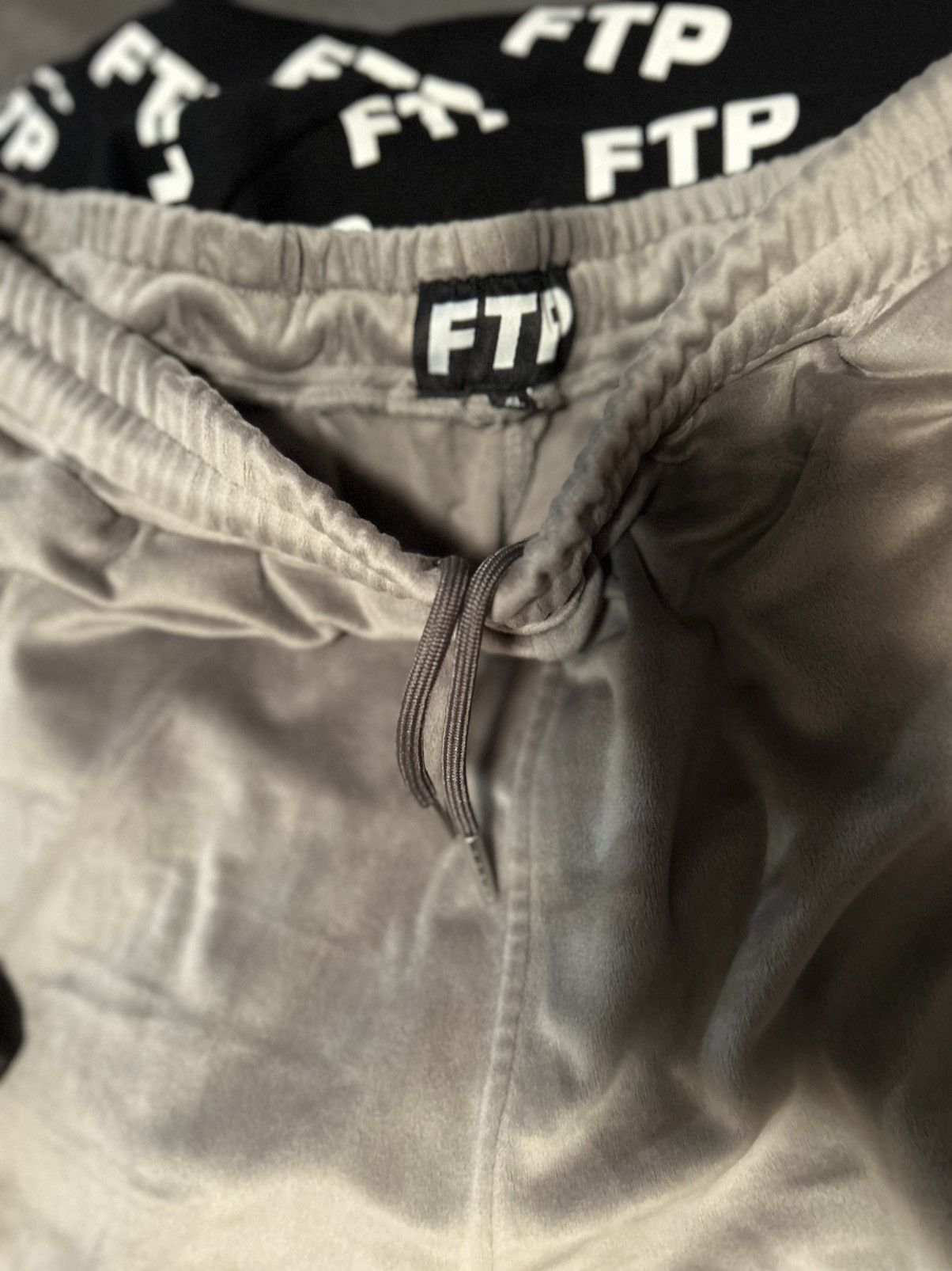 Fuck The Population FTP velour track pants Size US 36 / EU 52 - 2 Thumbnail